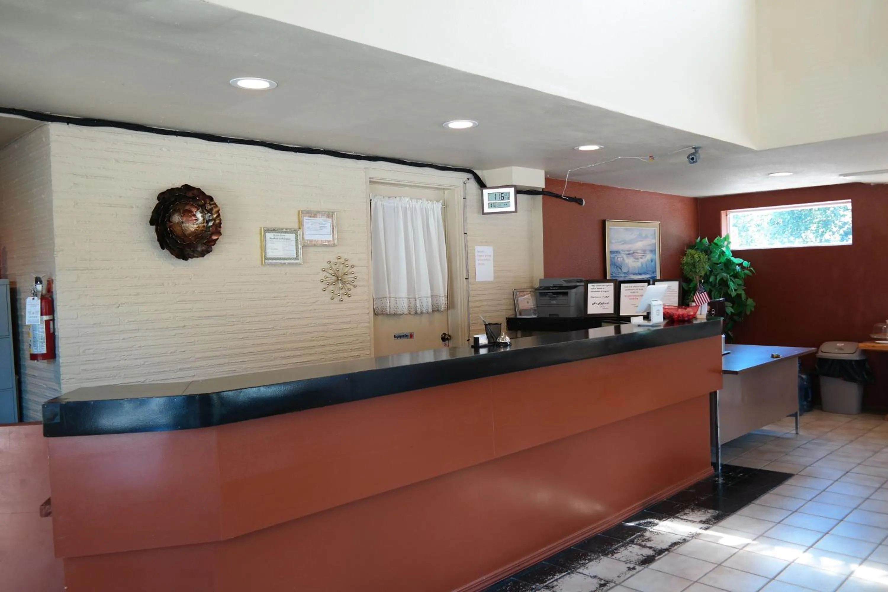 Lobby or reception in River Park Inn
