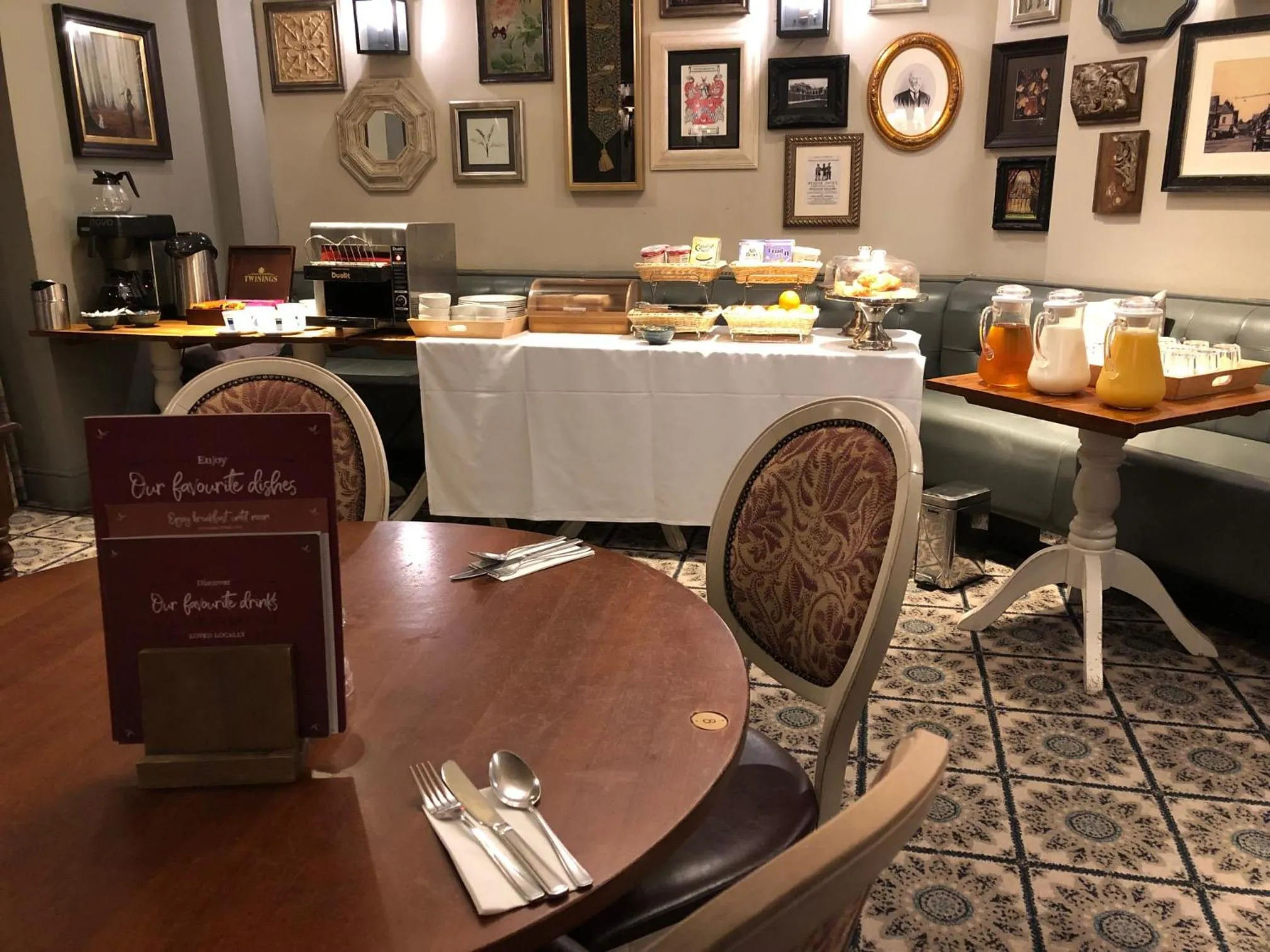 Breakfast in The Goddard Arms