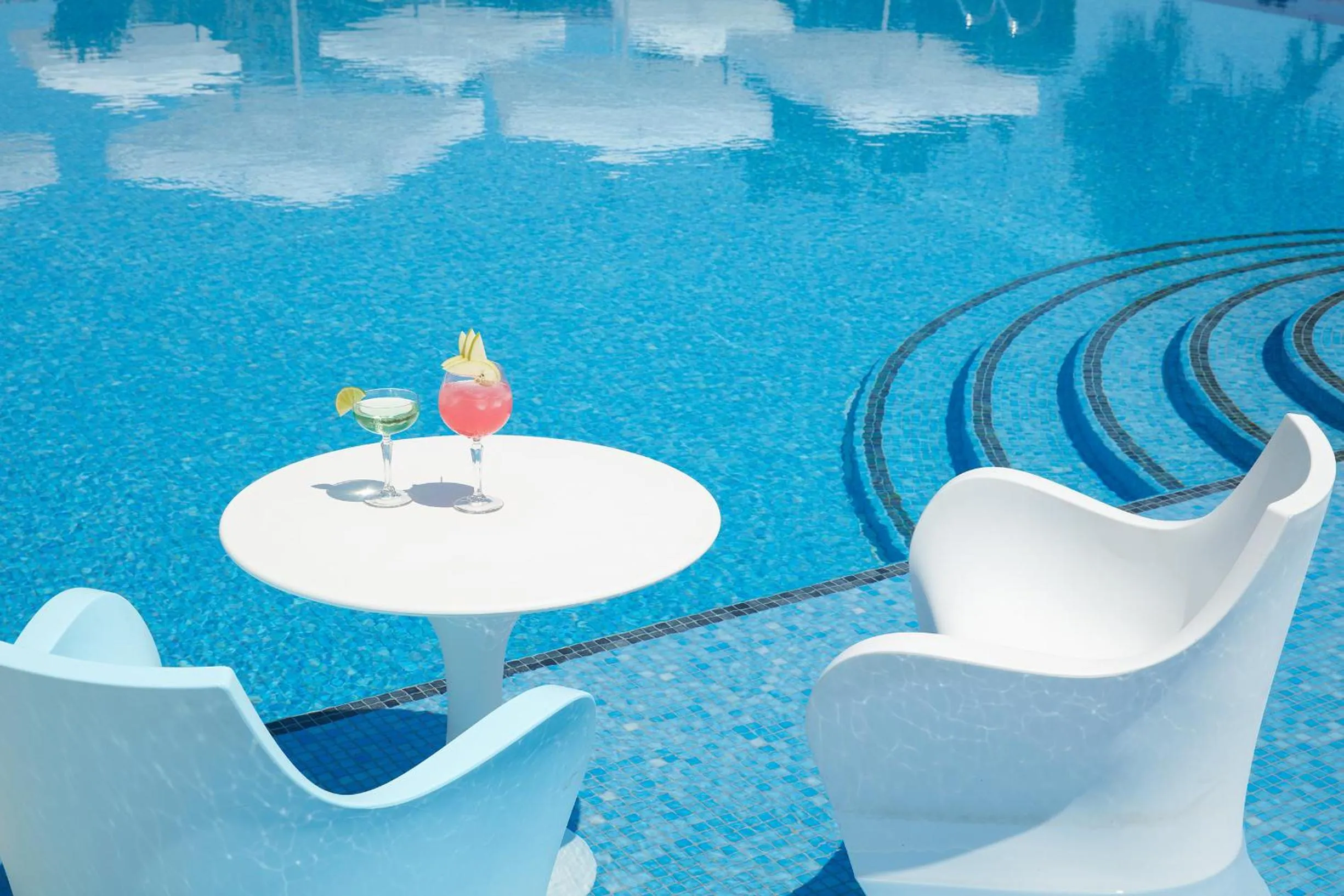Lounge or bar in Cavo Olympo Luxury Hotel & Spa - Adult Only