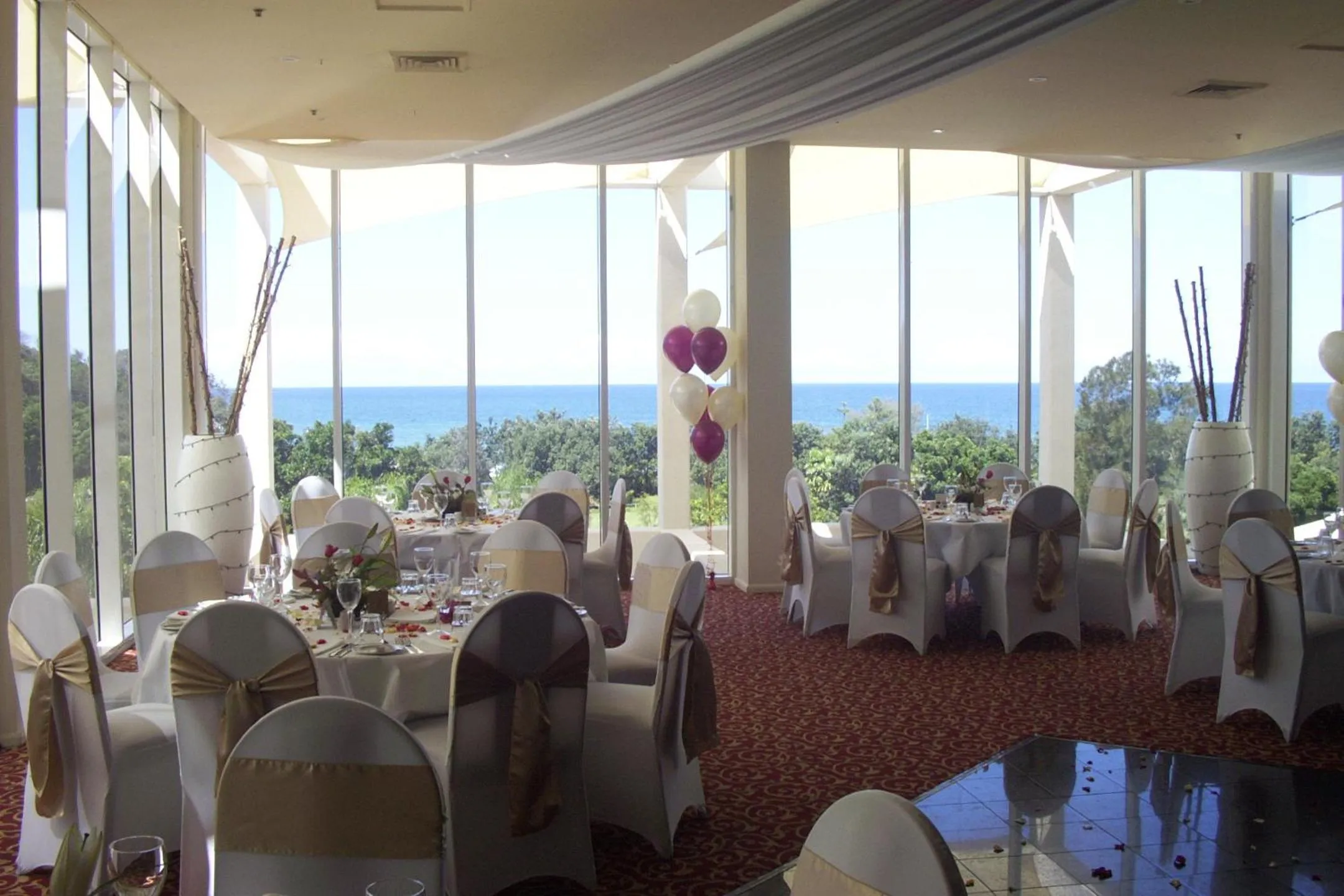 Absolute Beachfront Opal Cove Resort