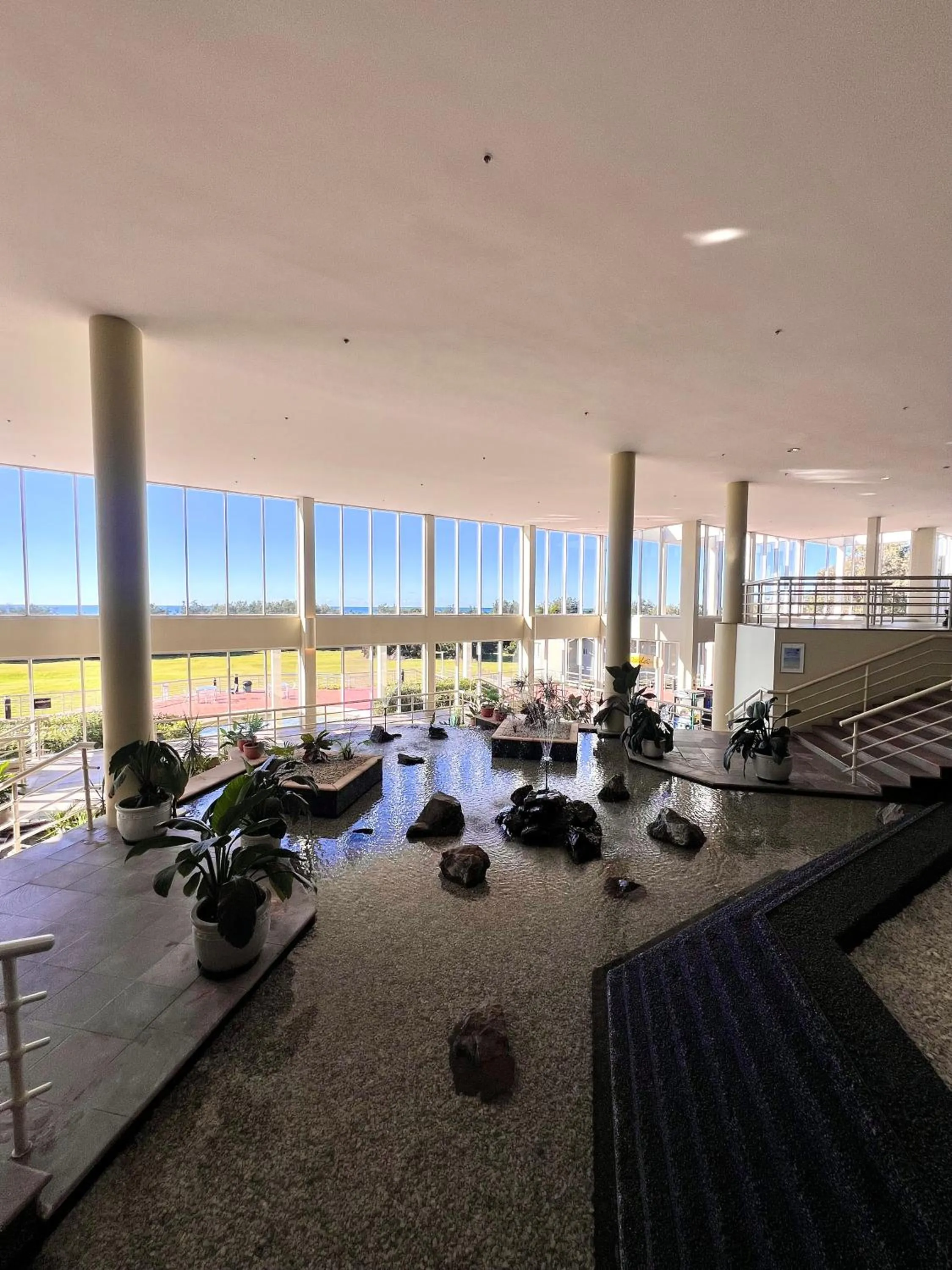 Absolute Beachfront Opal Cove Resort