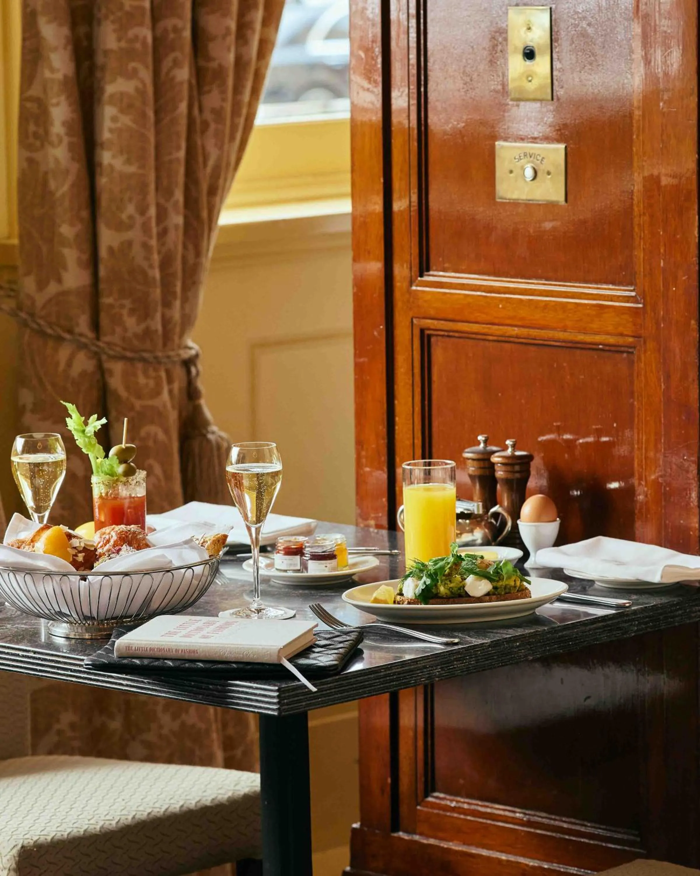 Food and drinks in The Hotel Windsor