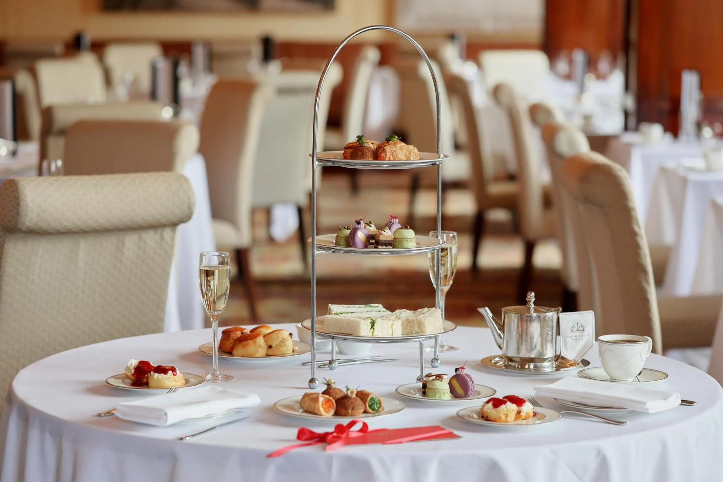 Restaurant/places to eat in The Hotel Windsor