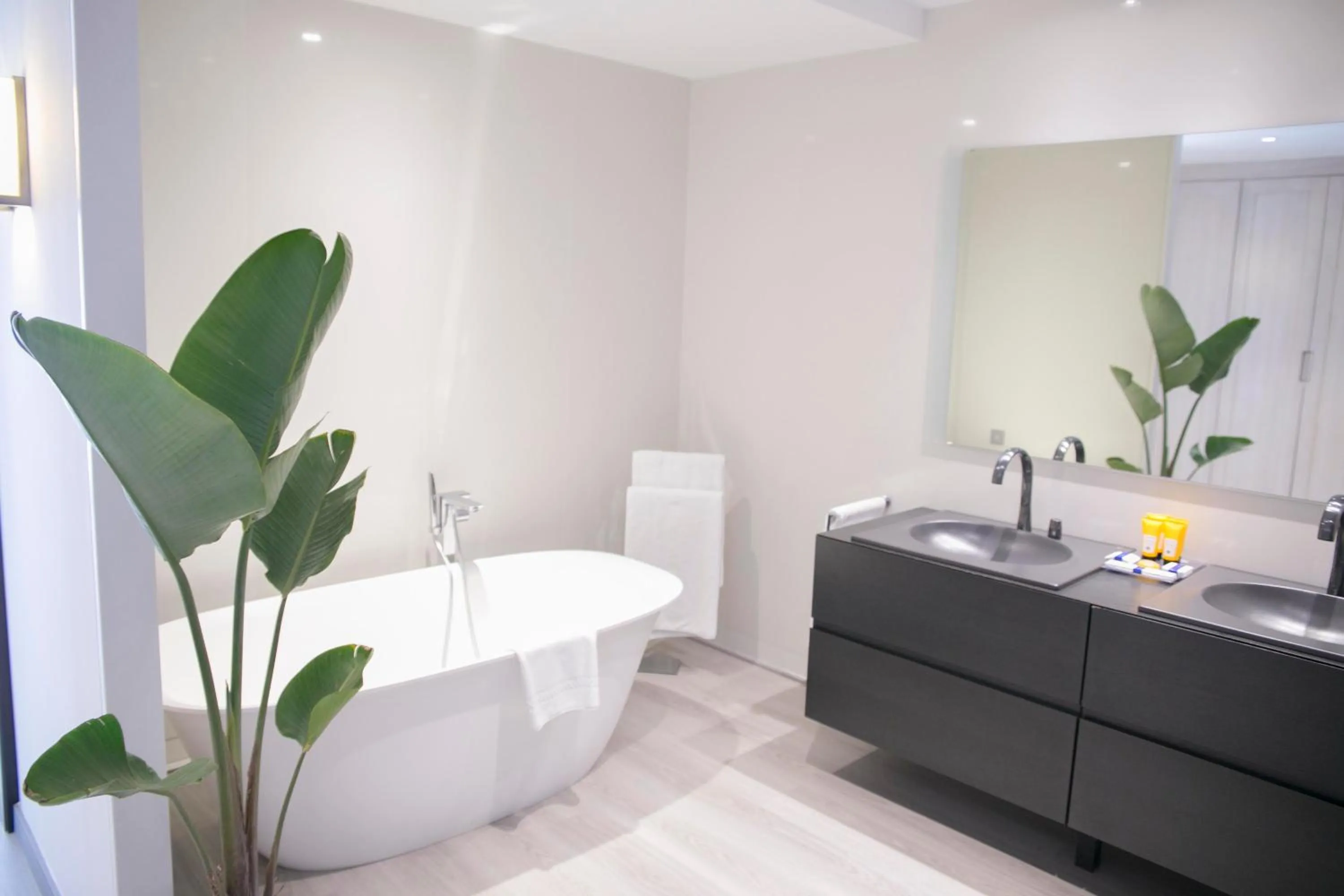 Bathroom in Hotel AR Golf Almerimar