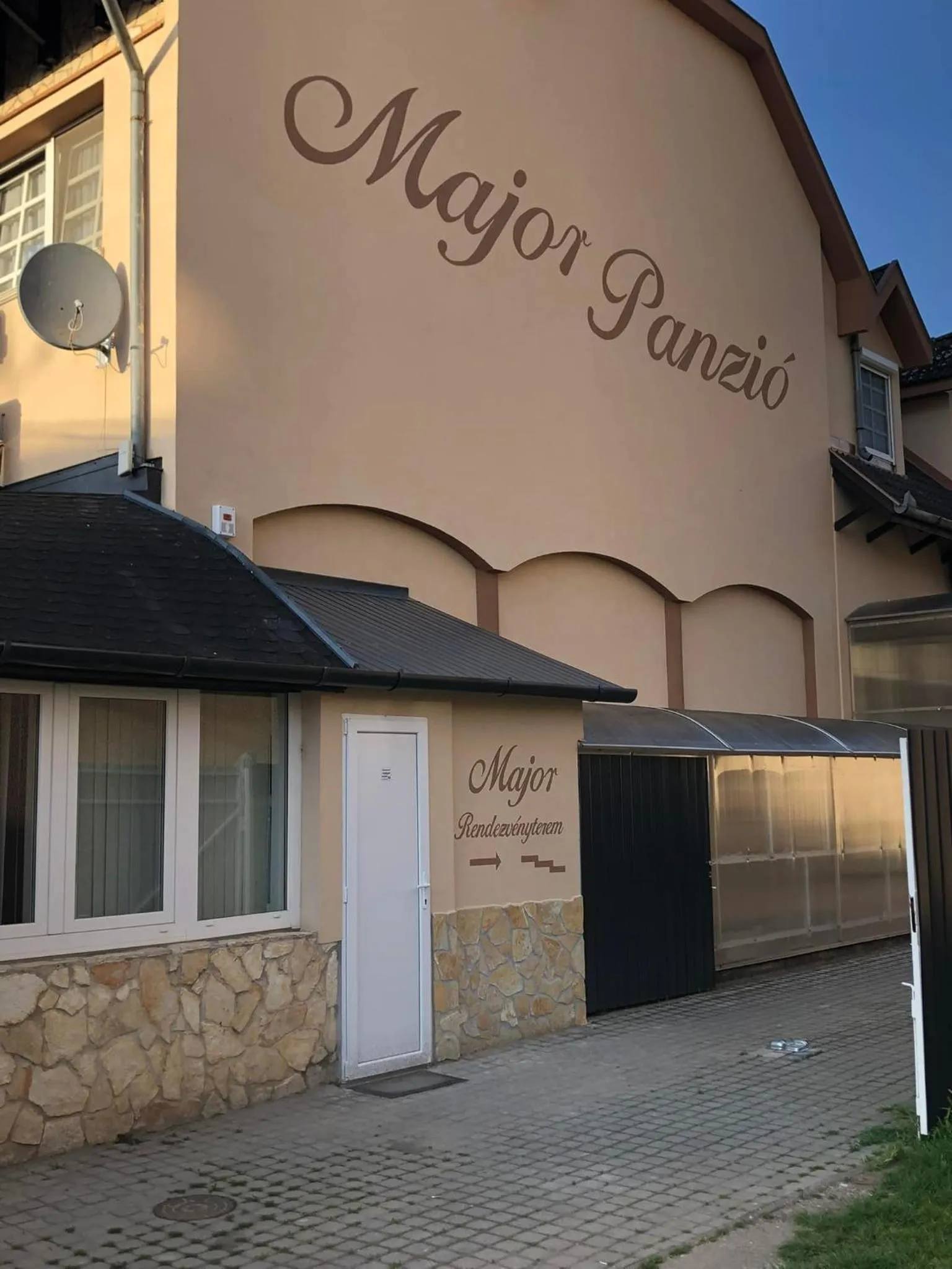 Major Panzió és Étterem