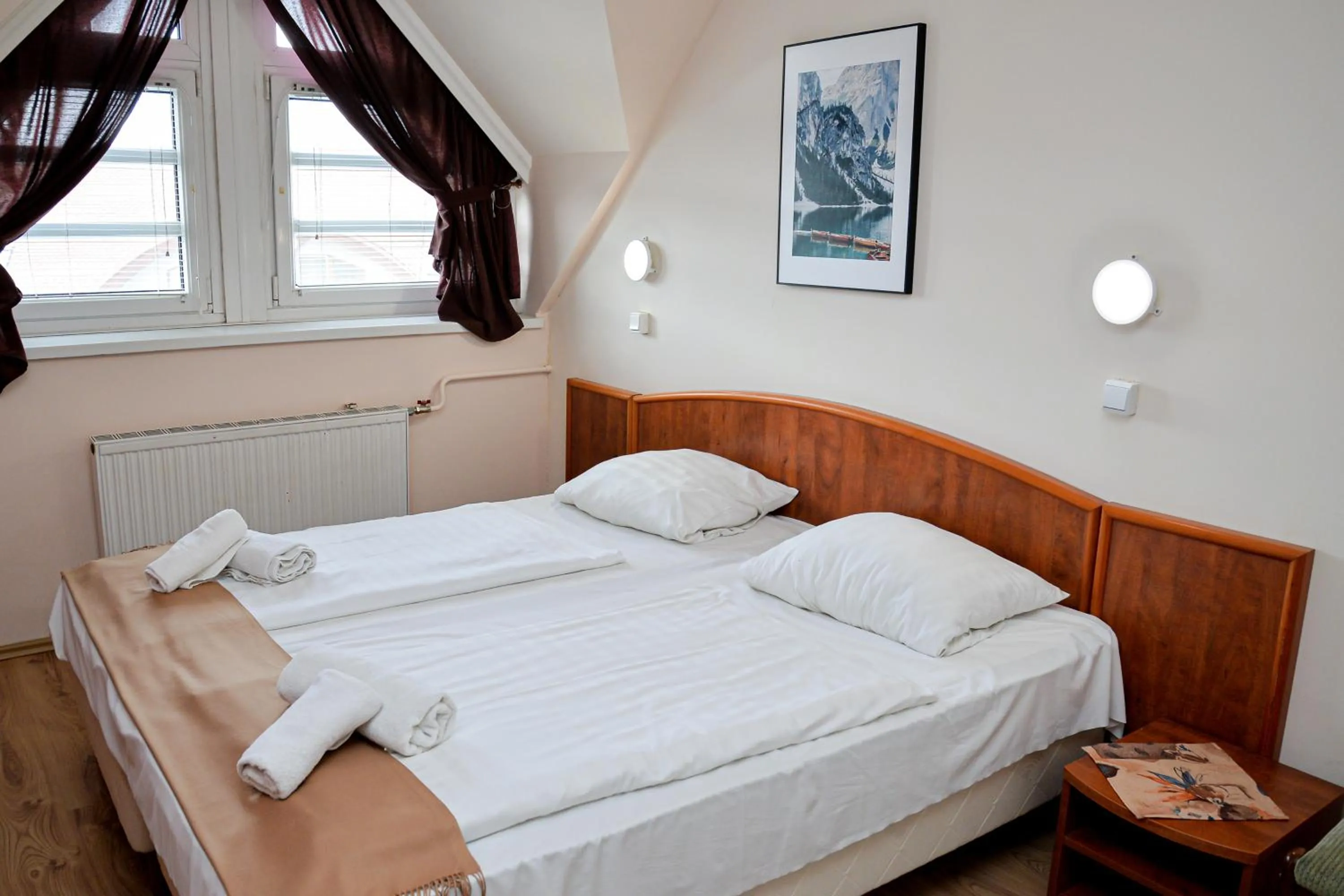 Bed in Major Panzió és Étterem