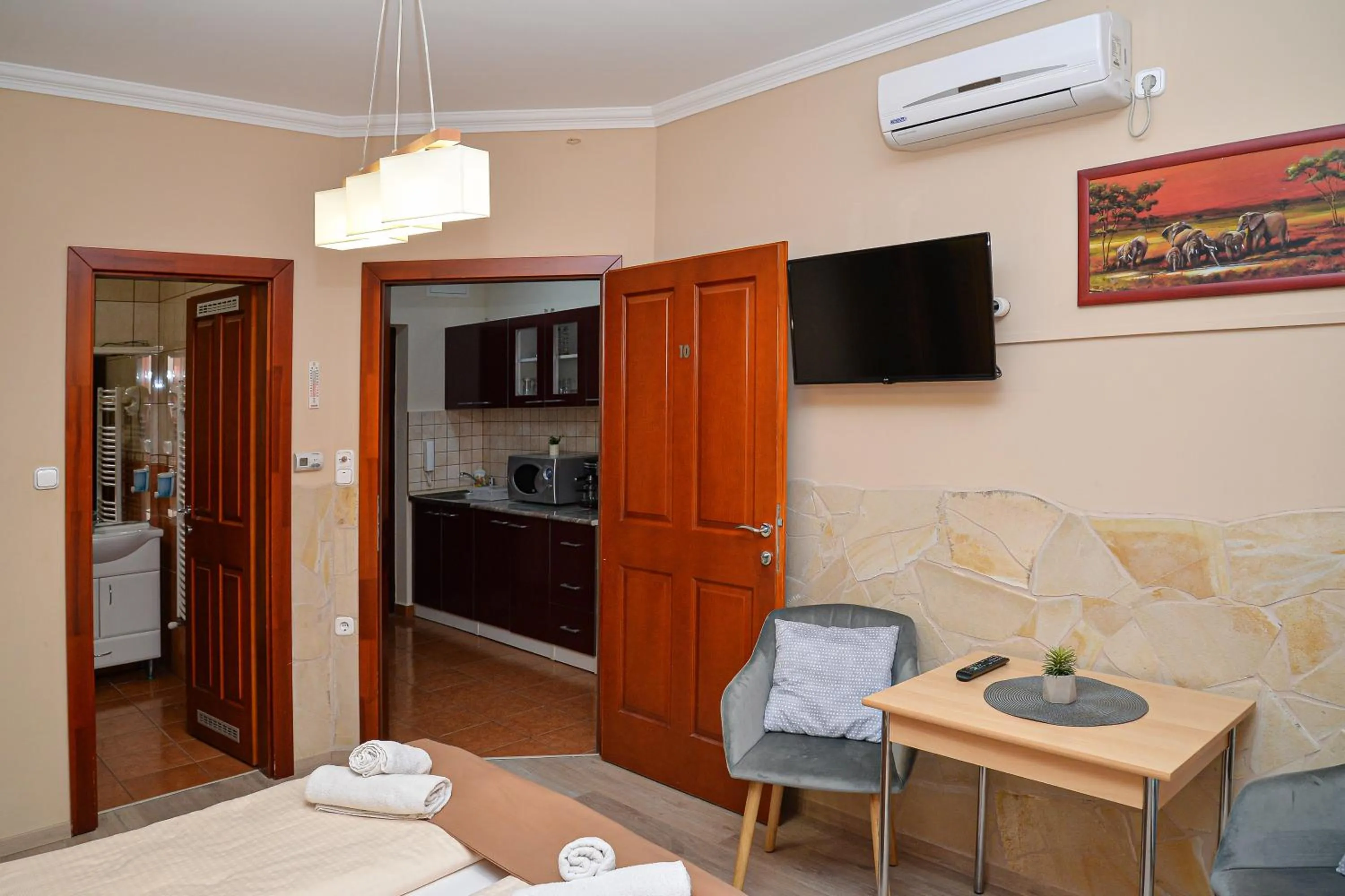 Bed in Major Panzió és Étterem