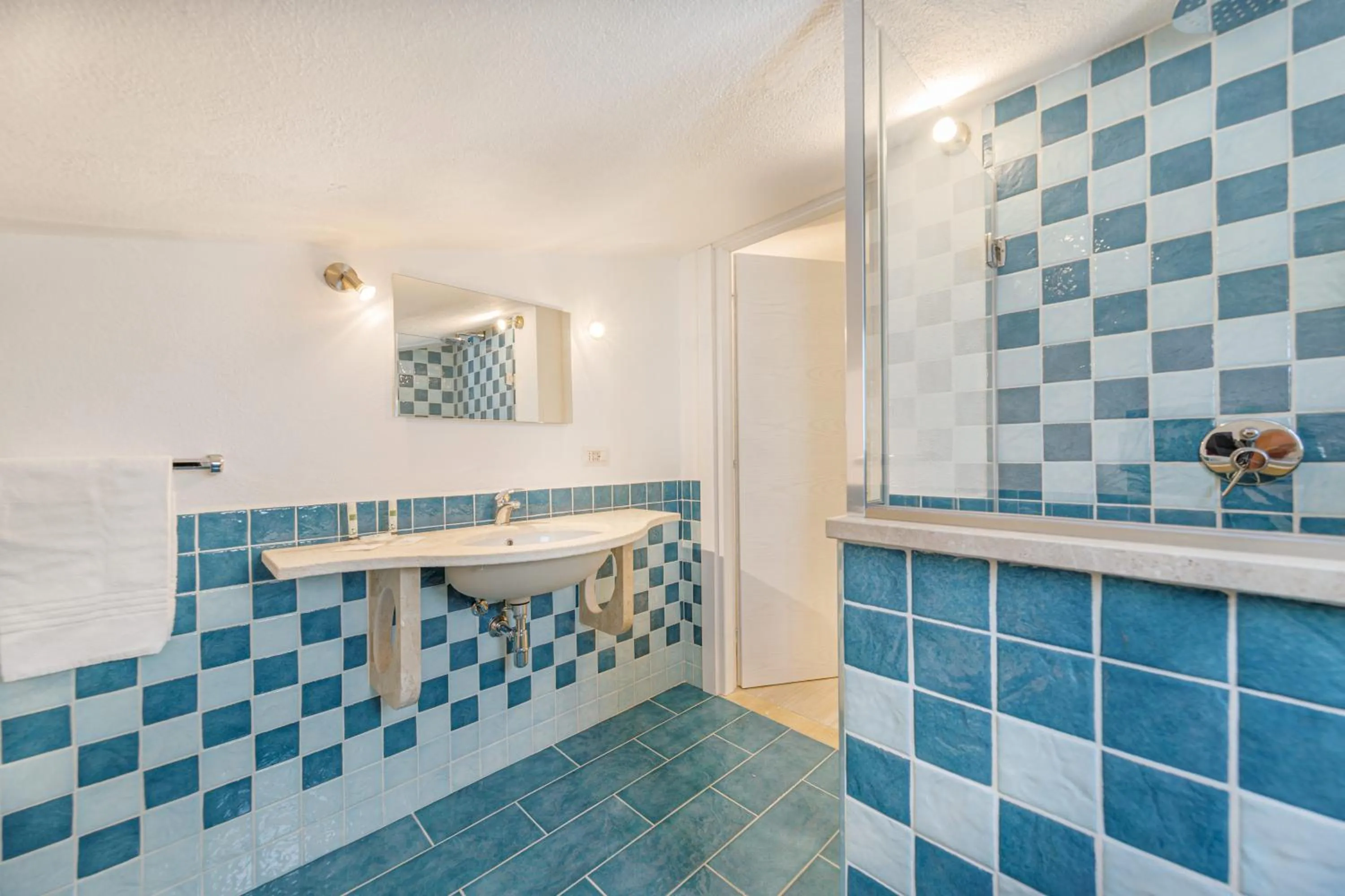 Bathroom in Hotel Le Mimose