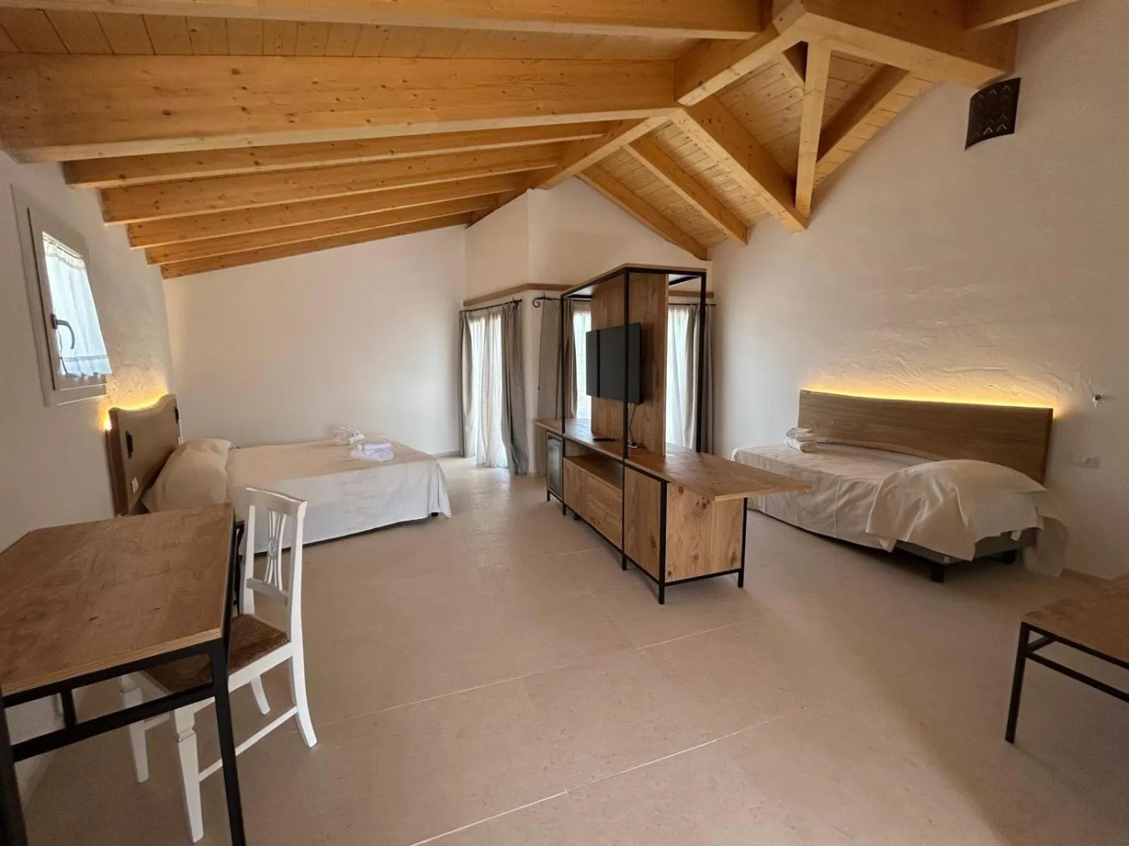 Bed in Hotel Le Mimose