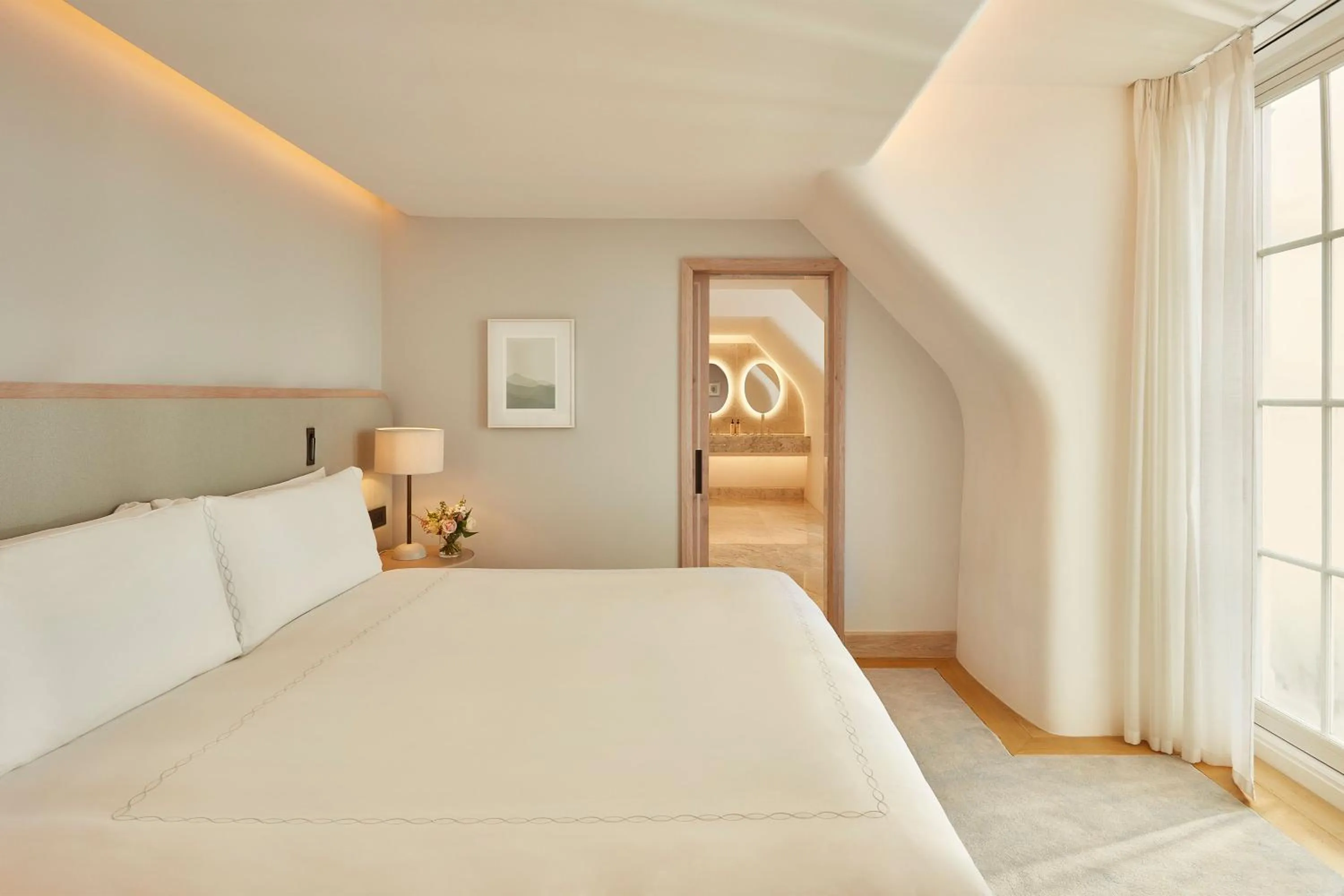 Bedroom, Bed in Claridge's, Maybourne