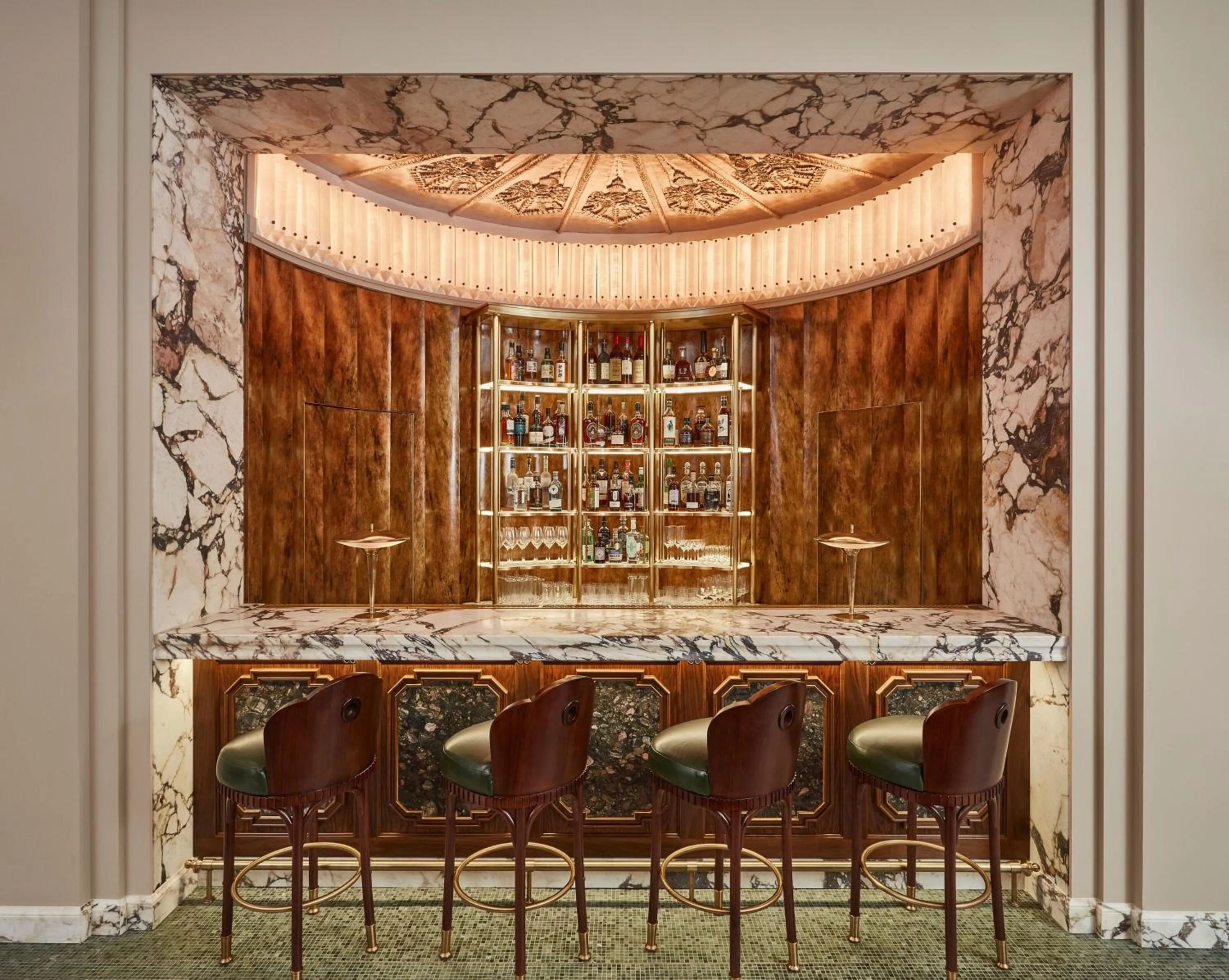 Restaurant/places to eat in Claridge's, Maybourne