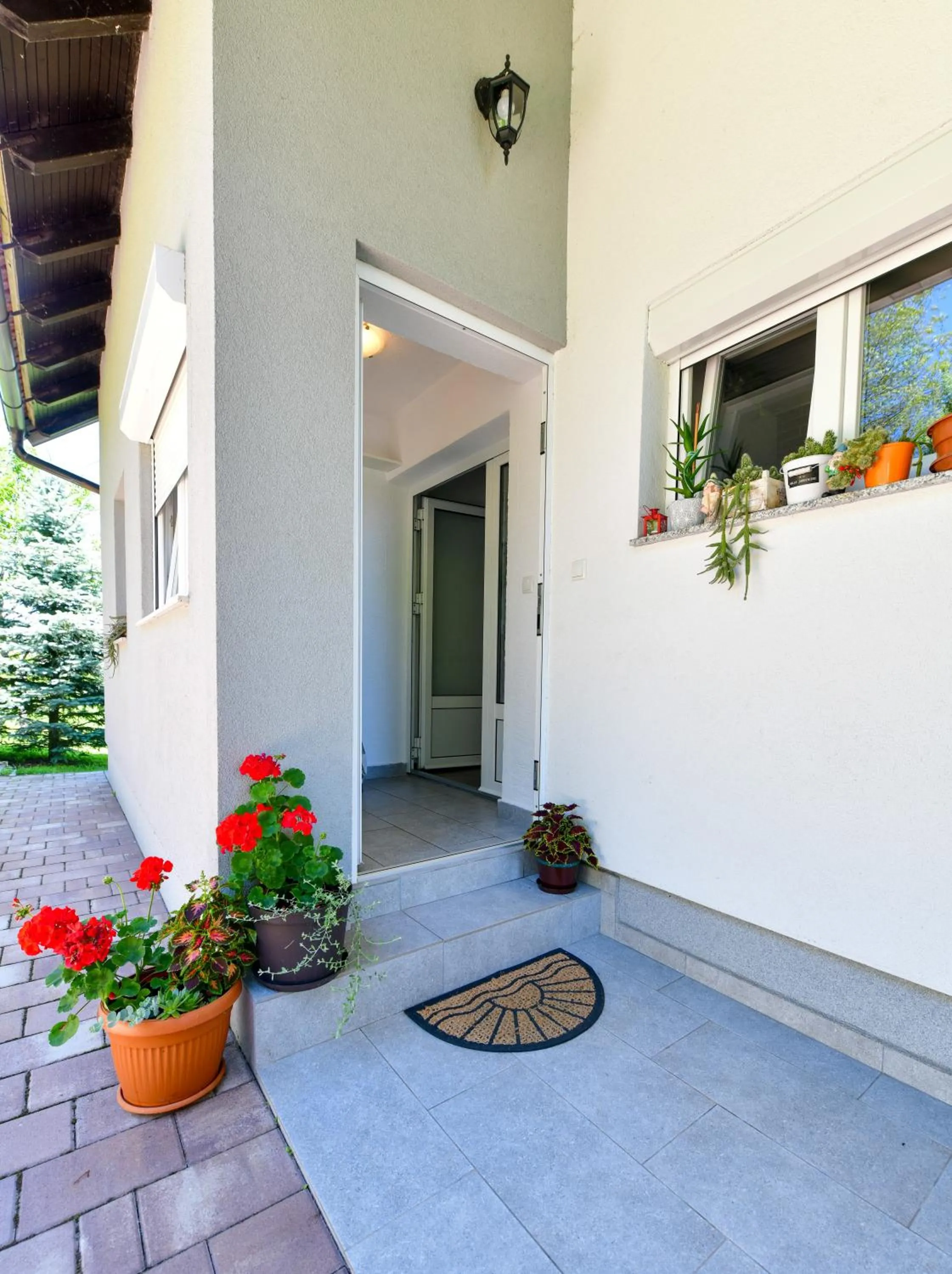 Facade/entrance in Apartments Marija