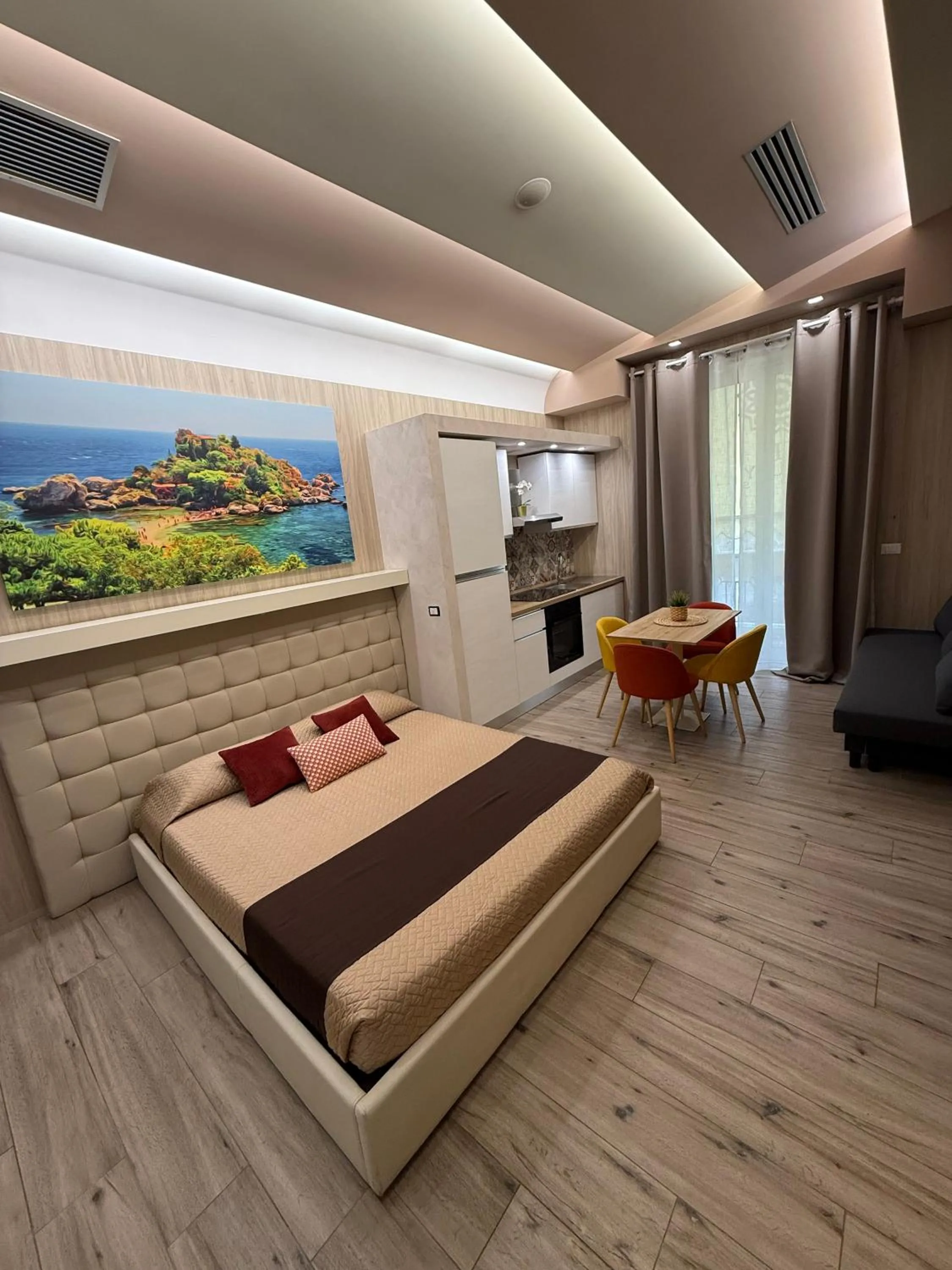 Bed in Th Luxury Rooms & Apartment