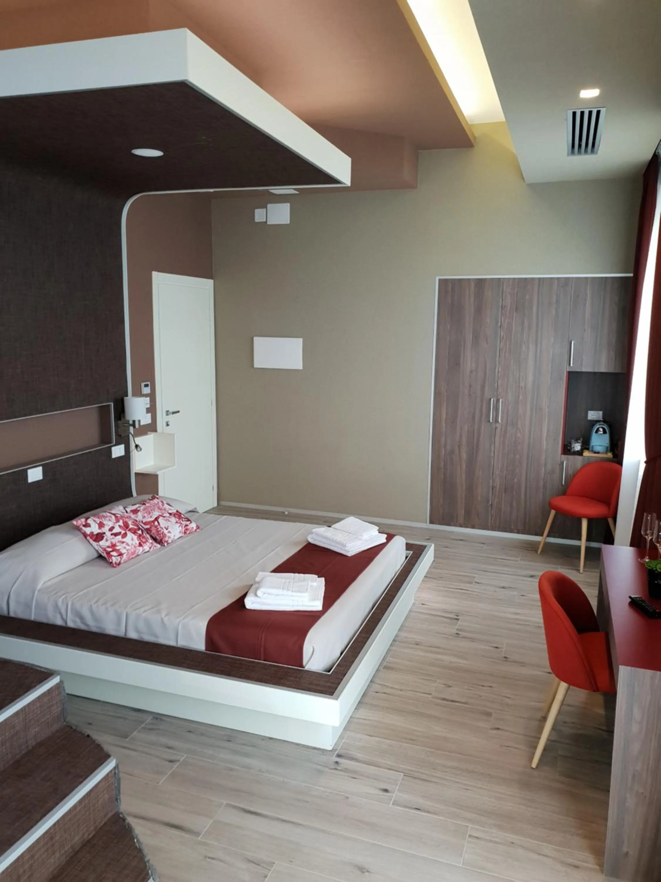 Bed in Th Luxury Rooms & Apartment