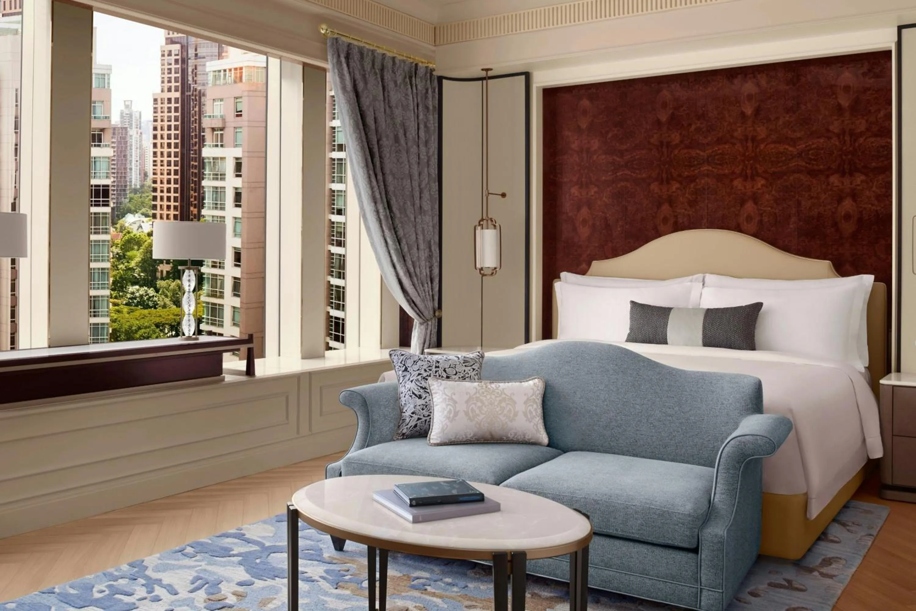 Photo of the whole room, Bed in The St. Regis Singapore