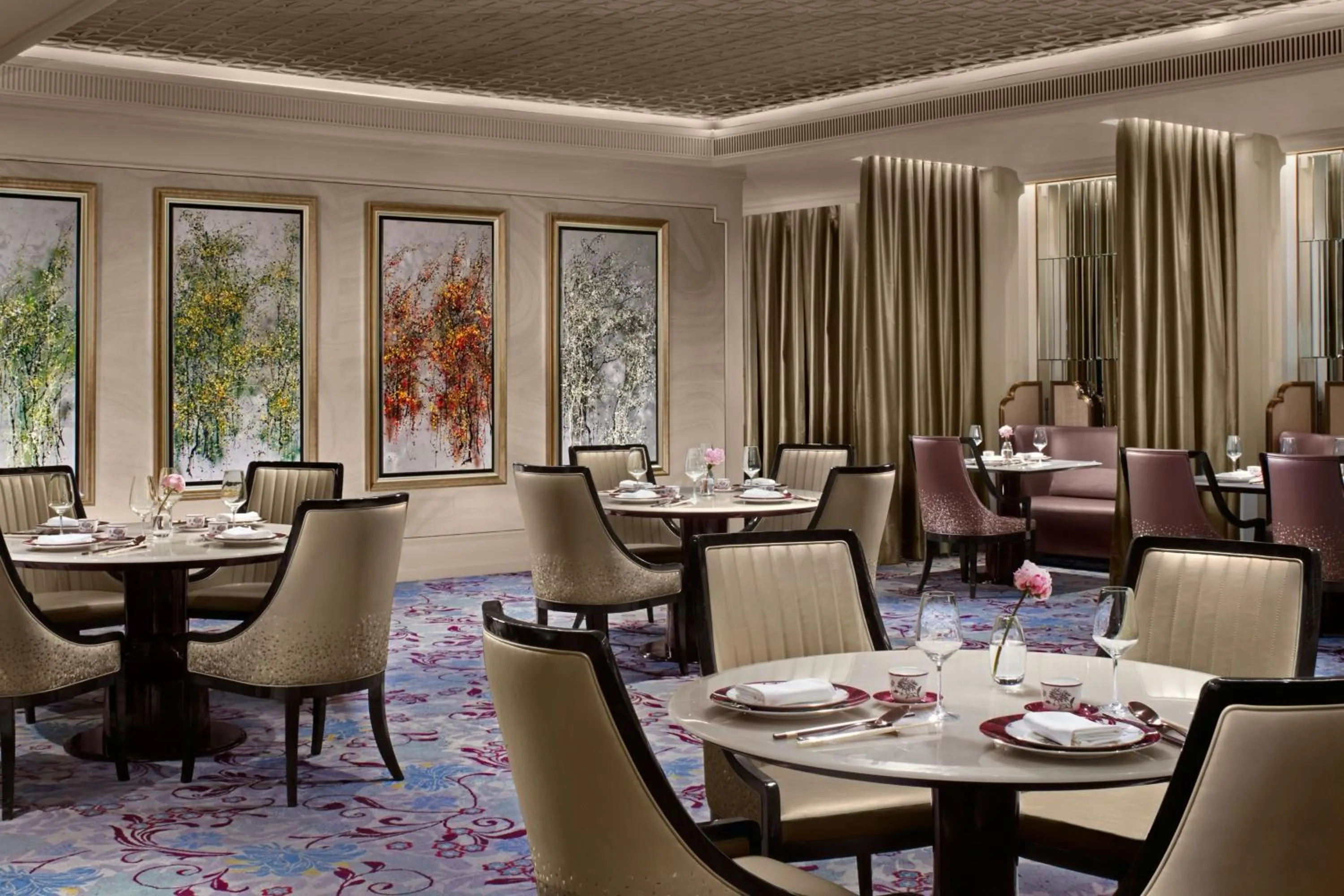 Restaurant/places to eat in The St. Regis Singapore