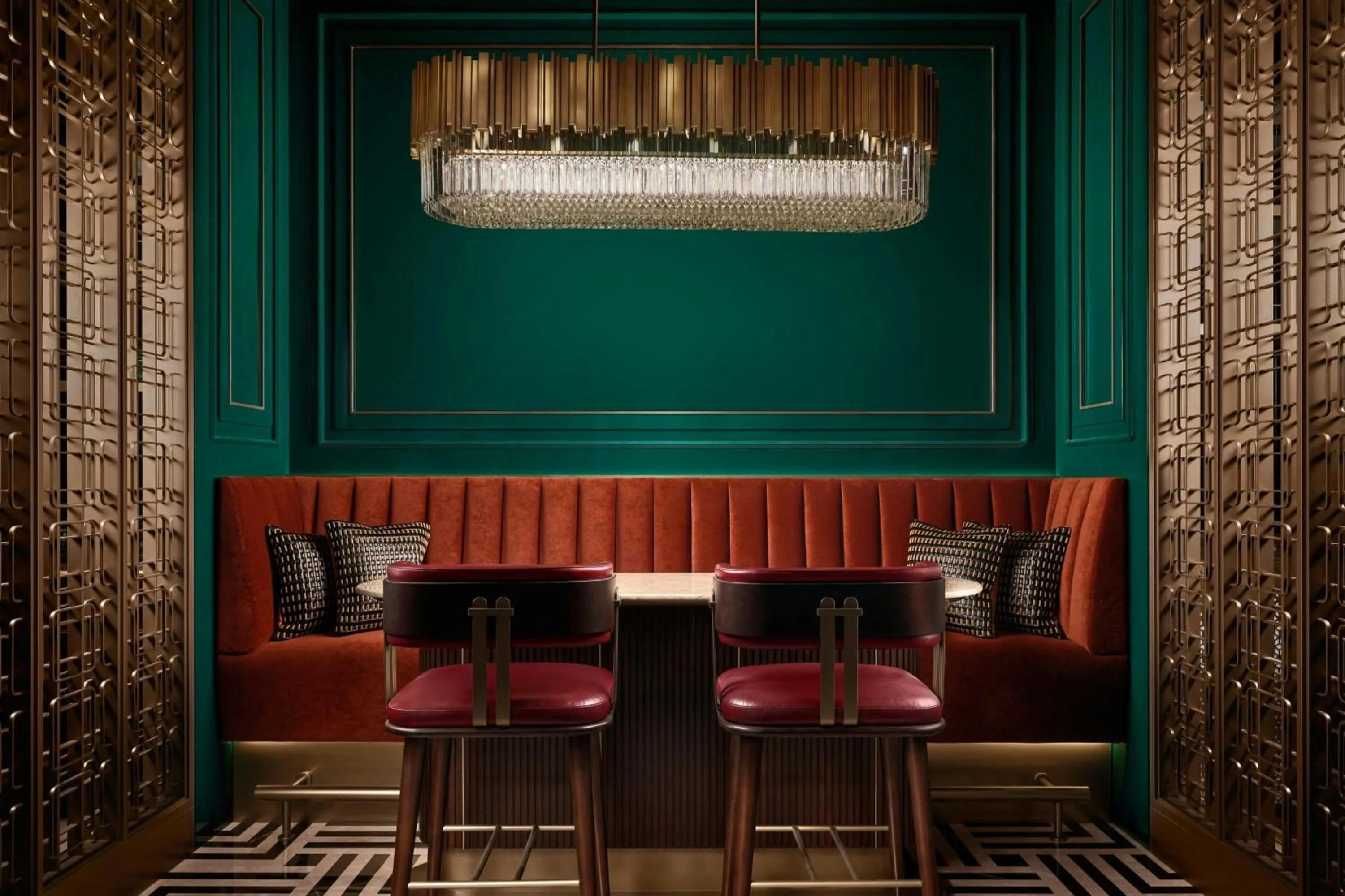 Lounge or bar in The St. Regis Singapore