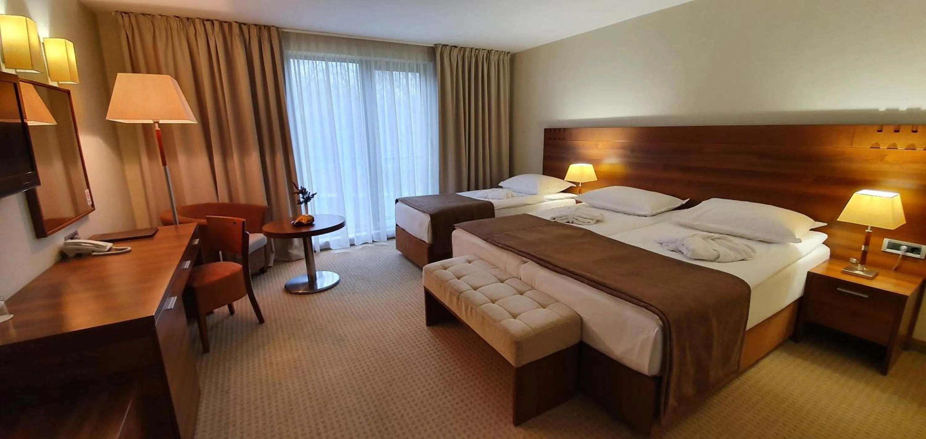 Bedroom, Bed in Hotel Trakošćan