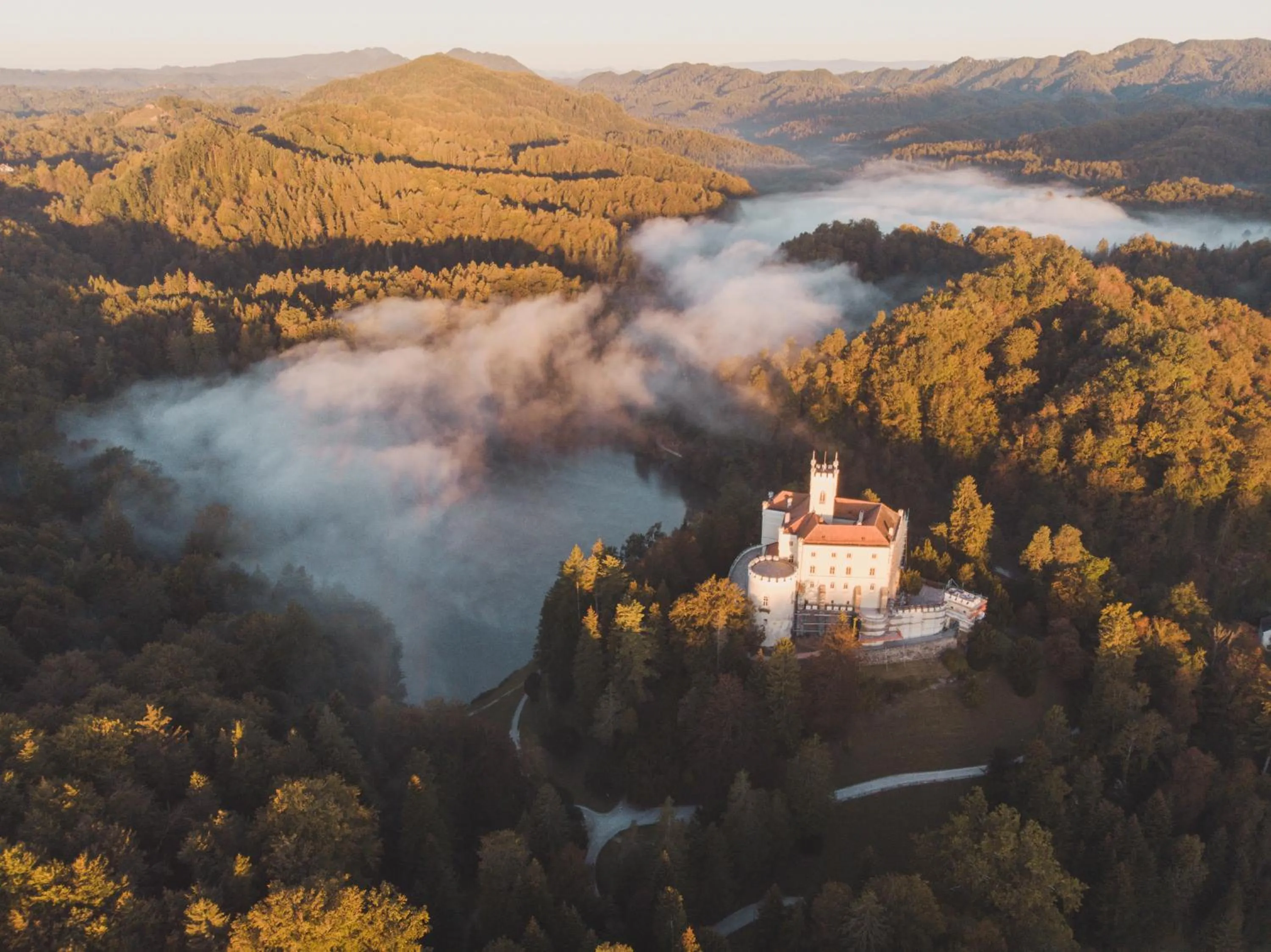 Bird's eye view in Hotel Trakošćan