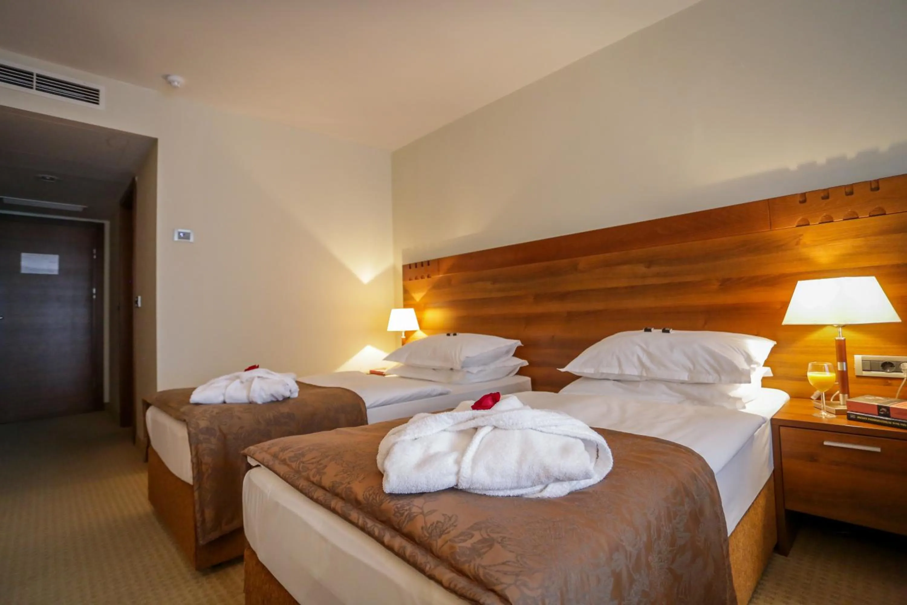 Bed in Hotel Trakošćan