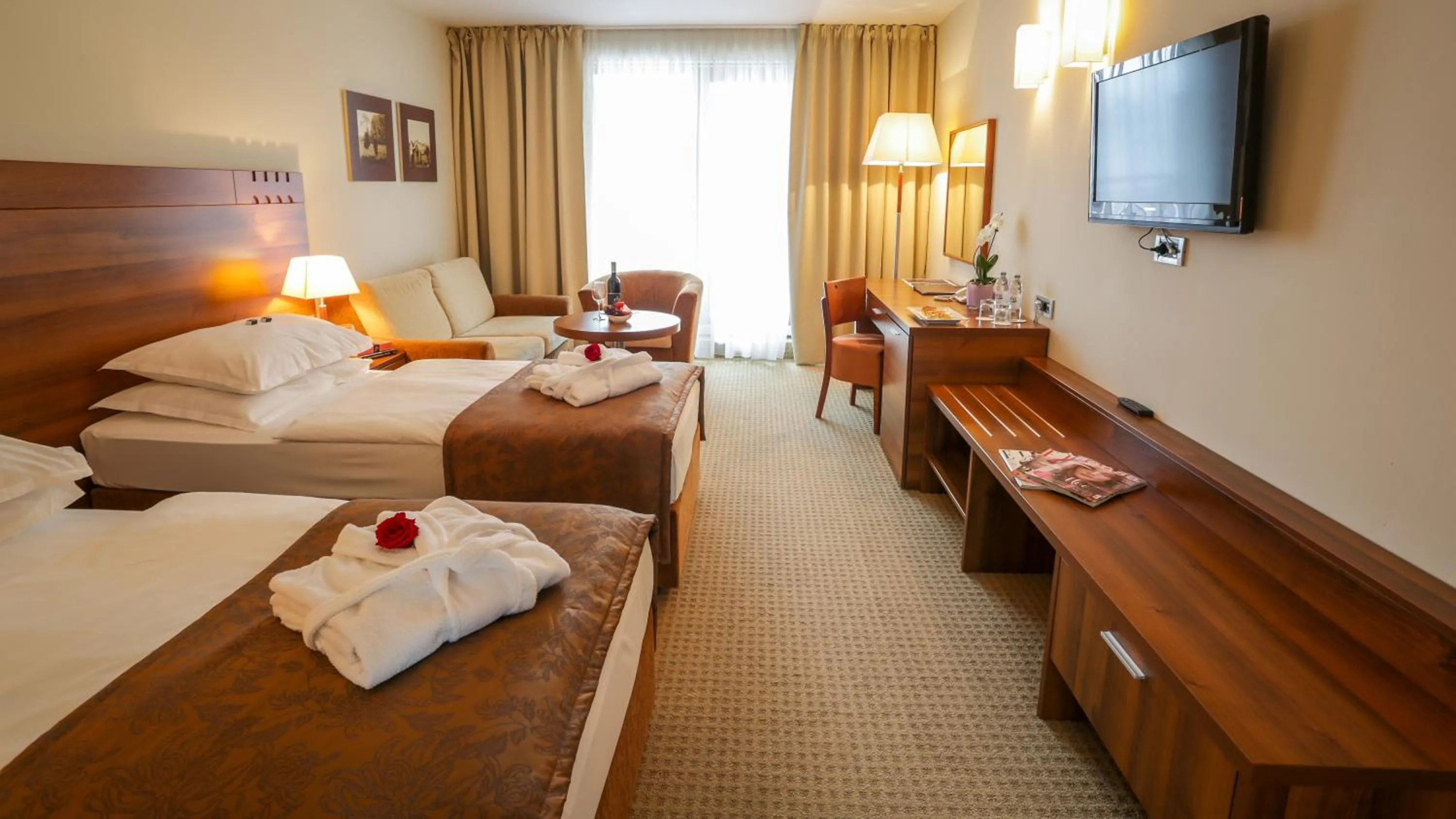 Photo of the whole room, Bed in Hotel Trakošćan