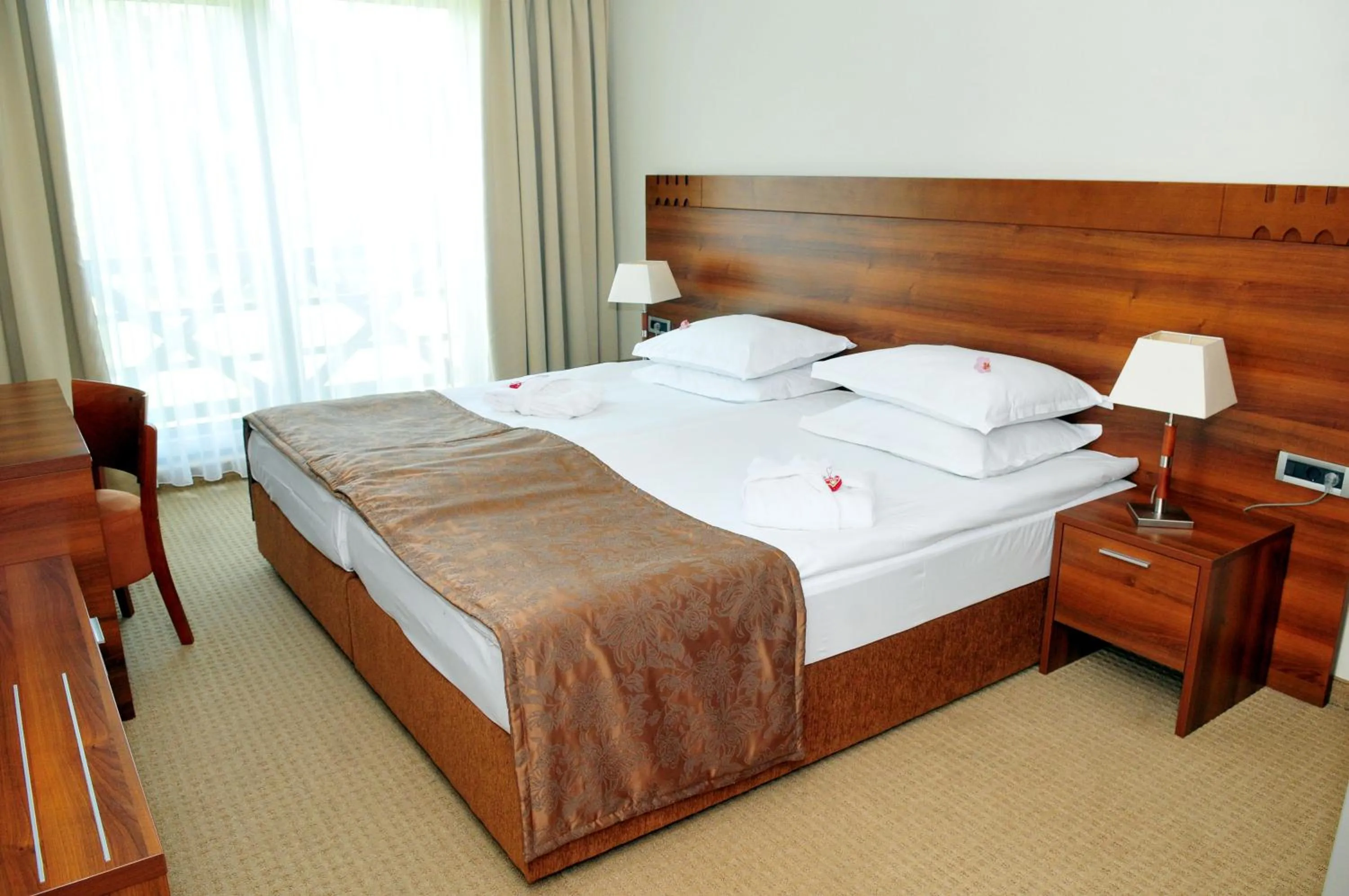 Bedroom, Bed in Hotel Trakošćan