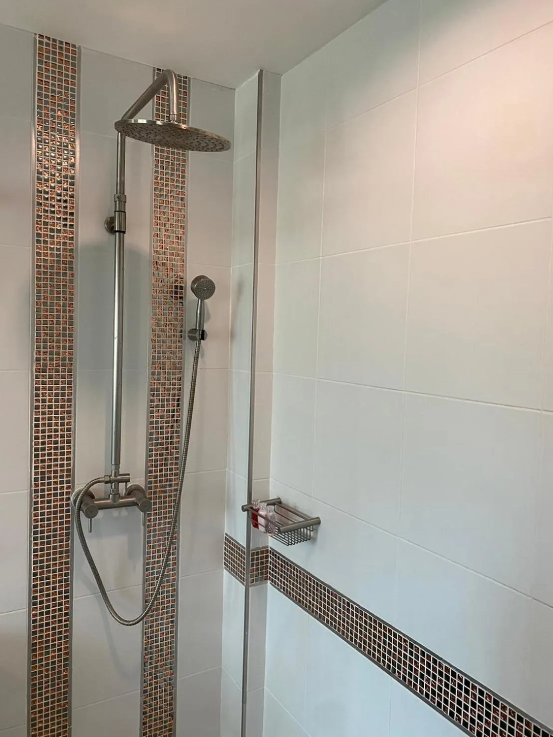 Shower in Hotel De Wualai