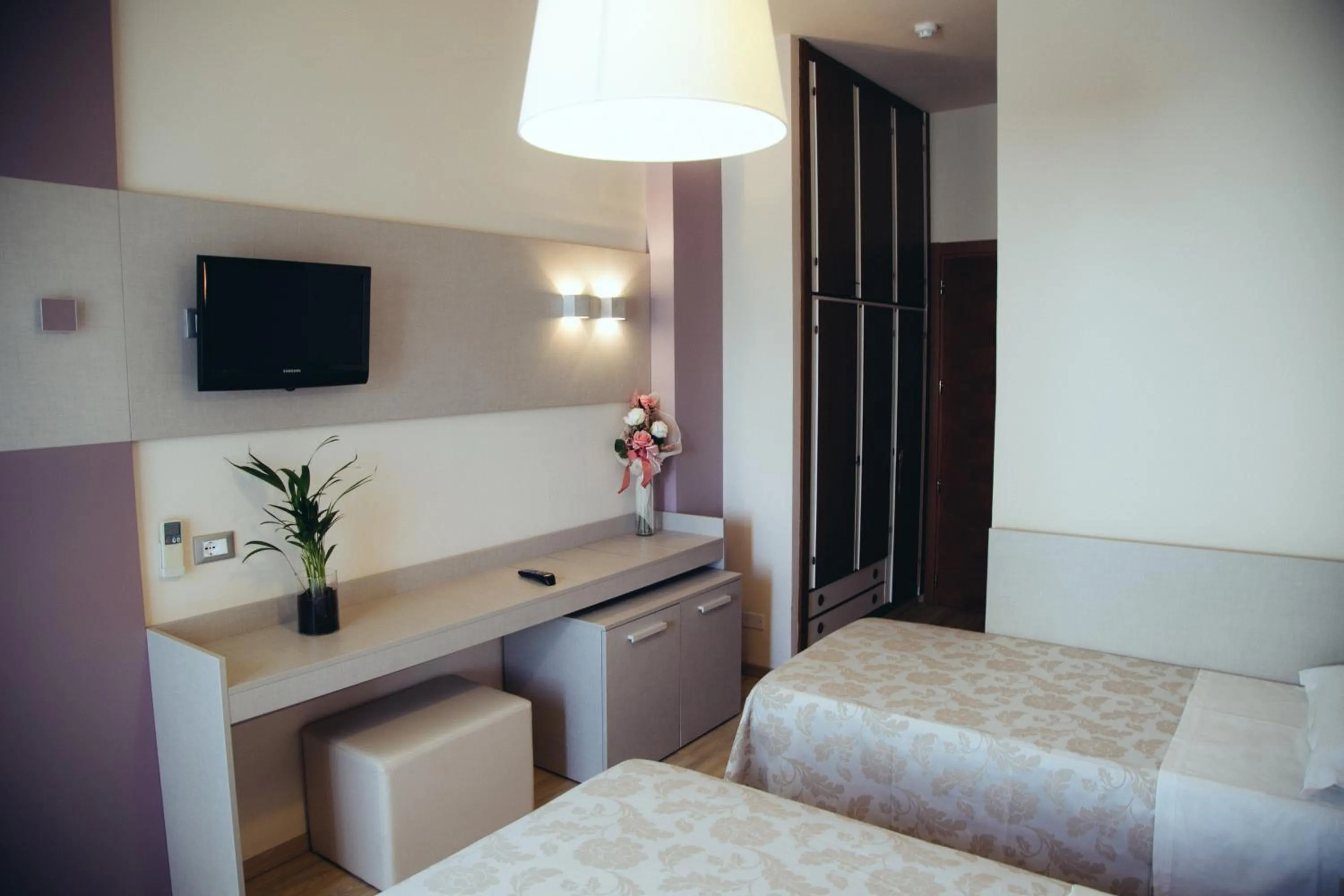 Bedroom, Bed in Hotel Astor B&B