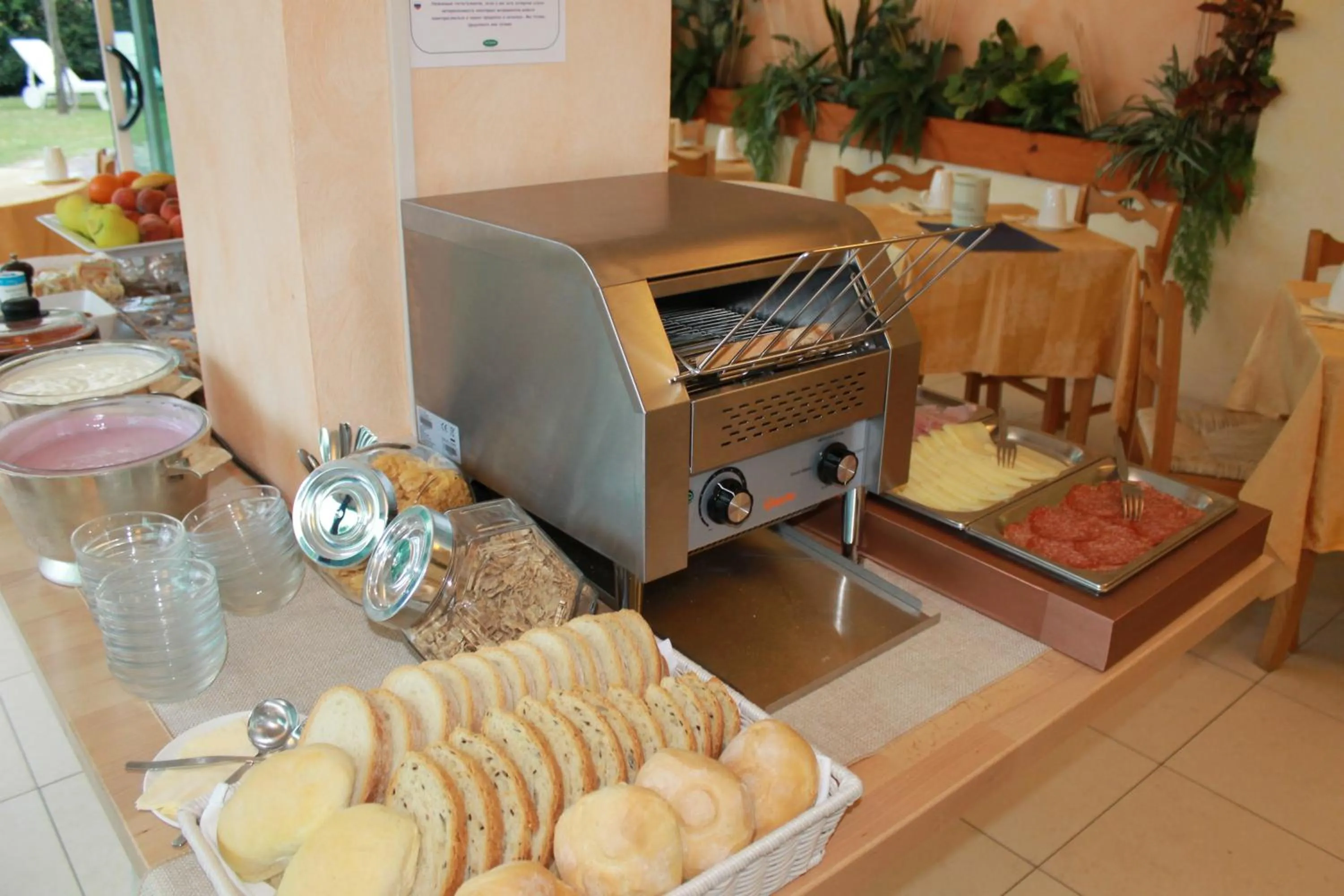 Breakfast in Hotel Astor B&B