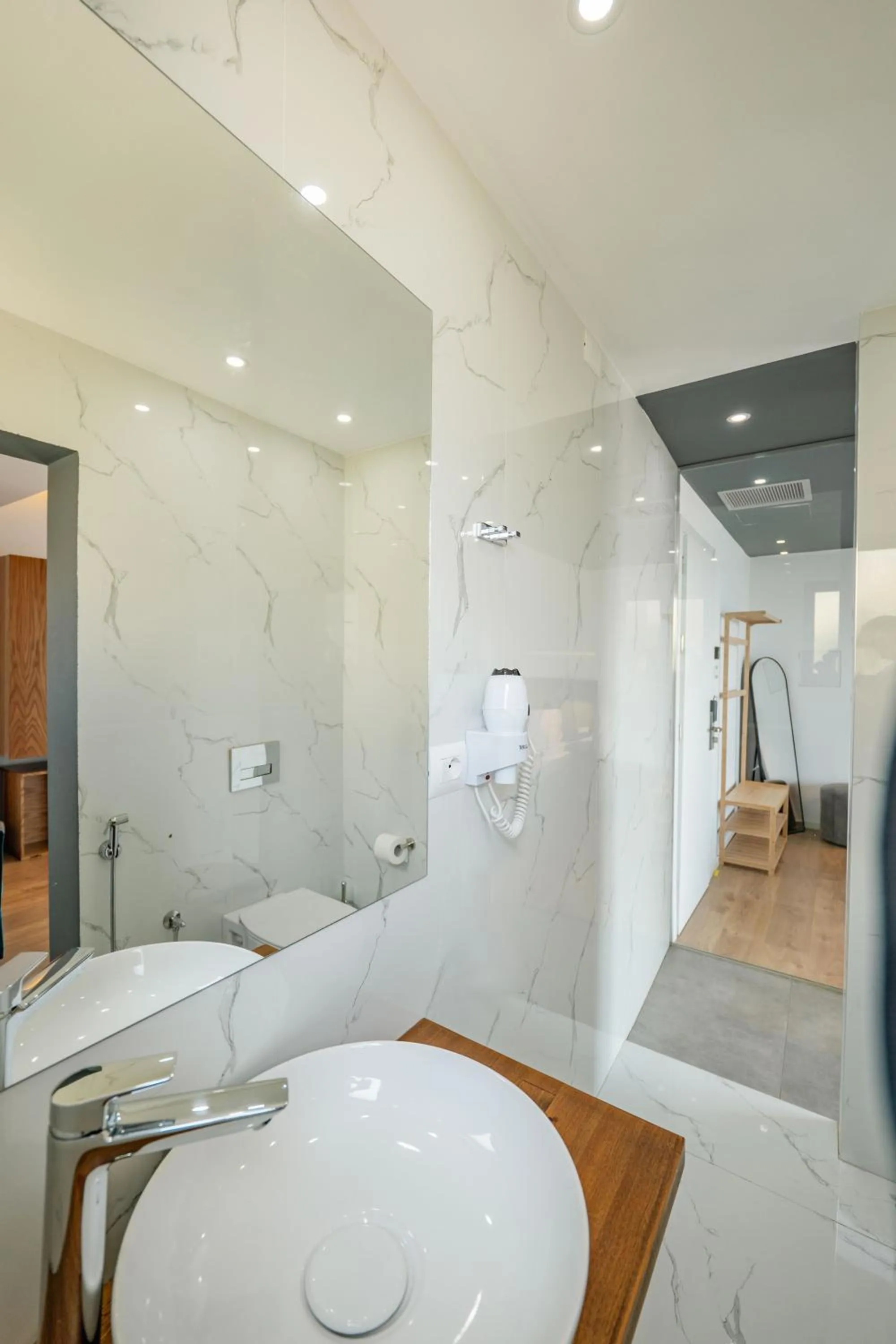 Shower in Kanes Bohemian Boutique Hotel