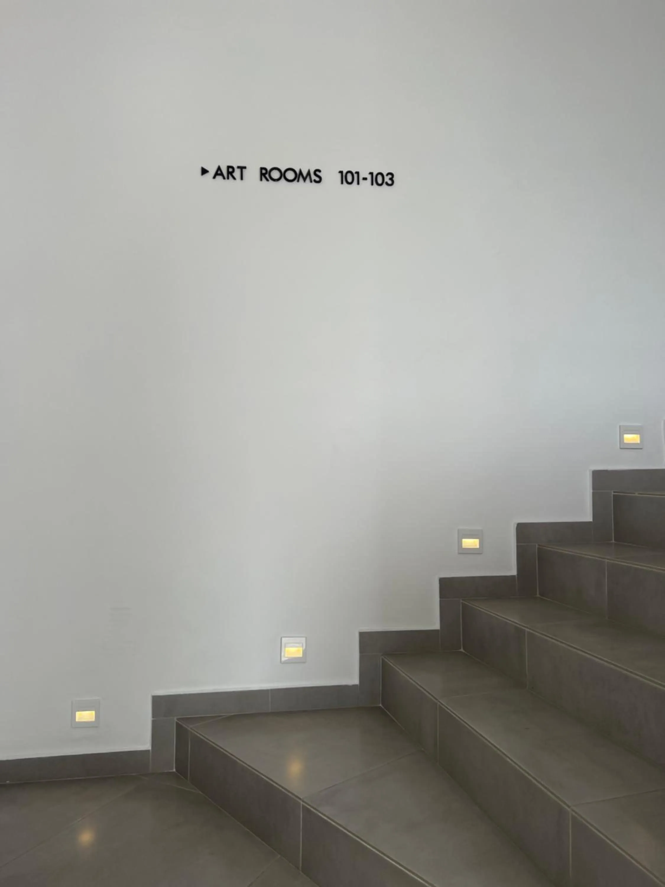 Text overlay in Kanes Bohemian Boutique Hotel