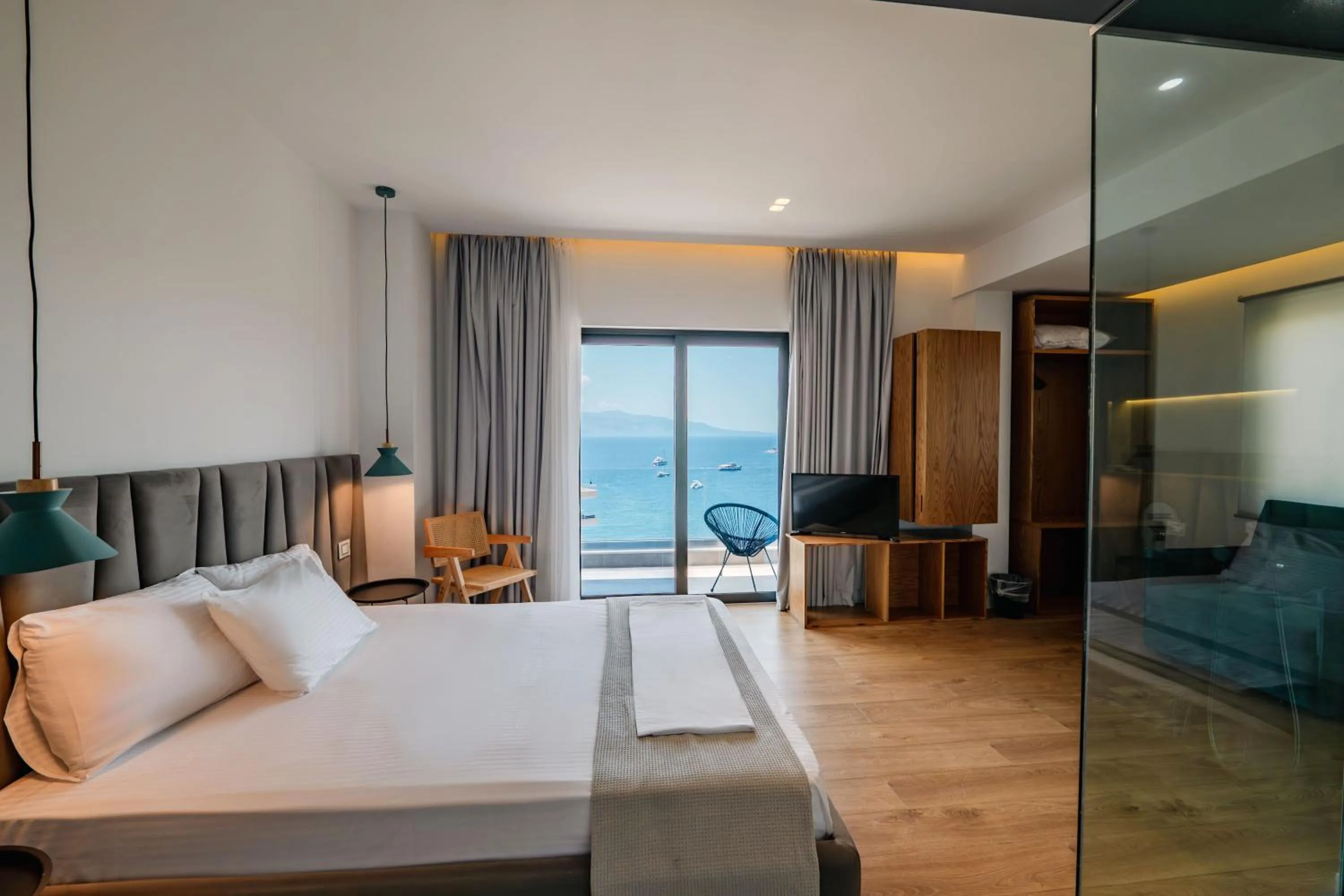 Bed in Kanes Bohemian Boutique Hotel