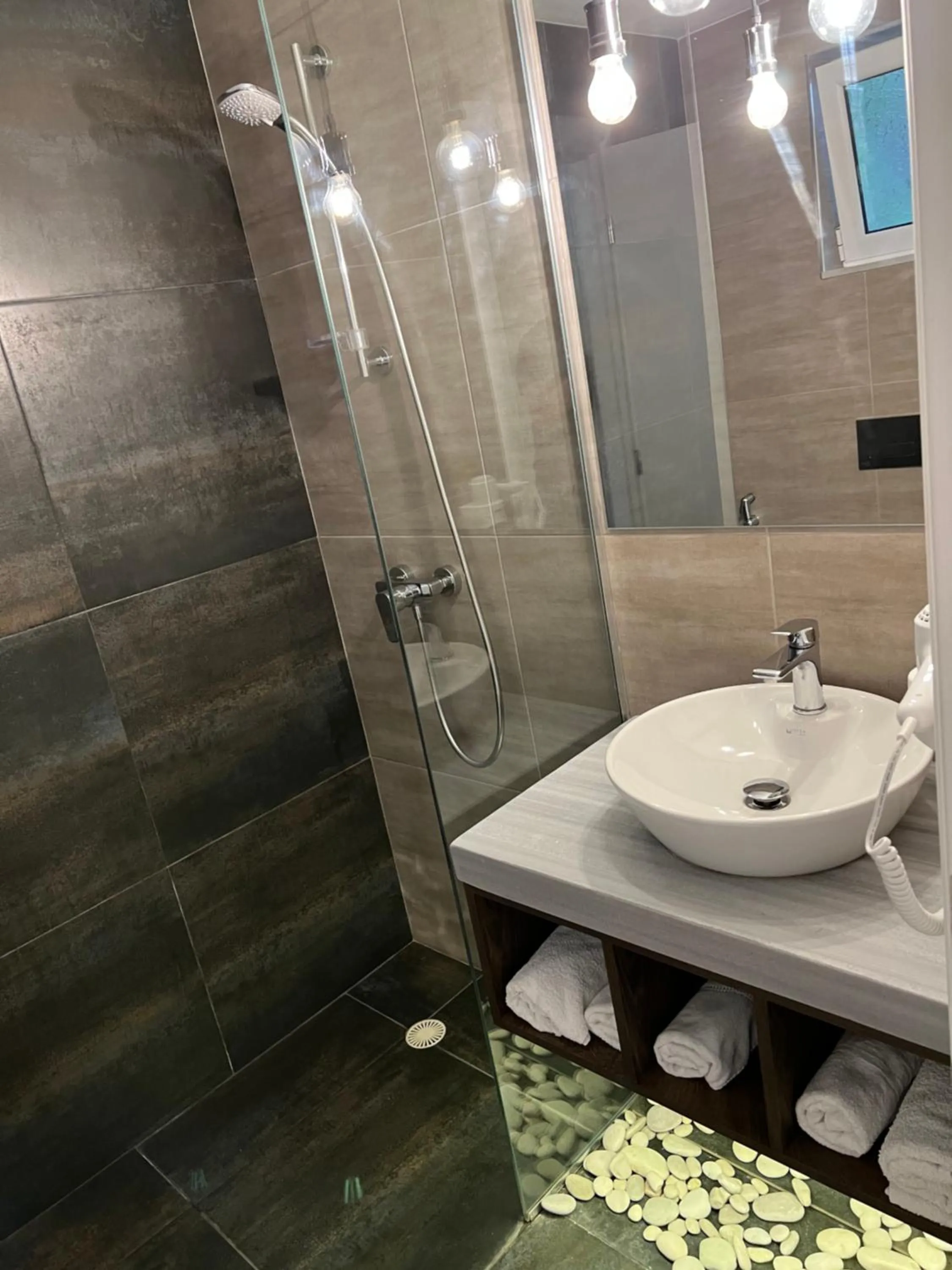 Bathroom in Kanes Bohemian Boutique Hotel