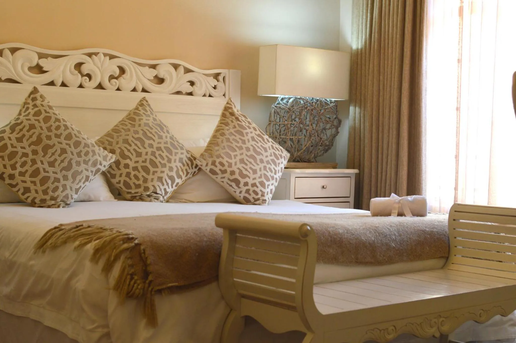 Bed in La Barune Guest House