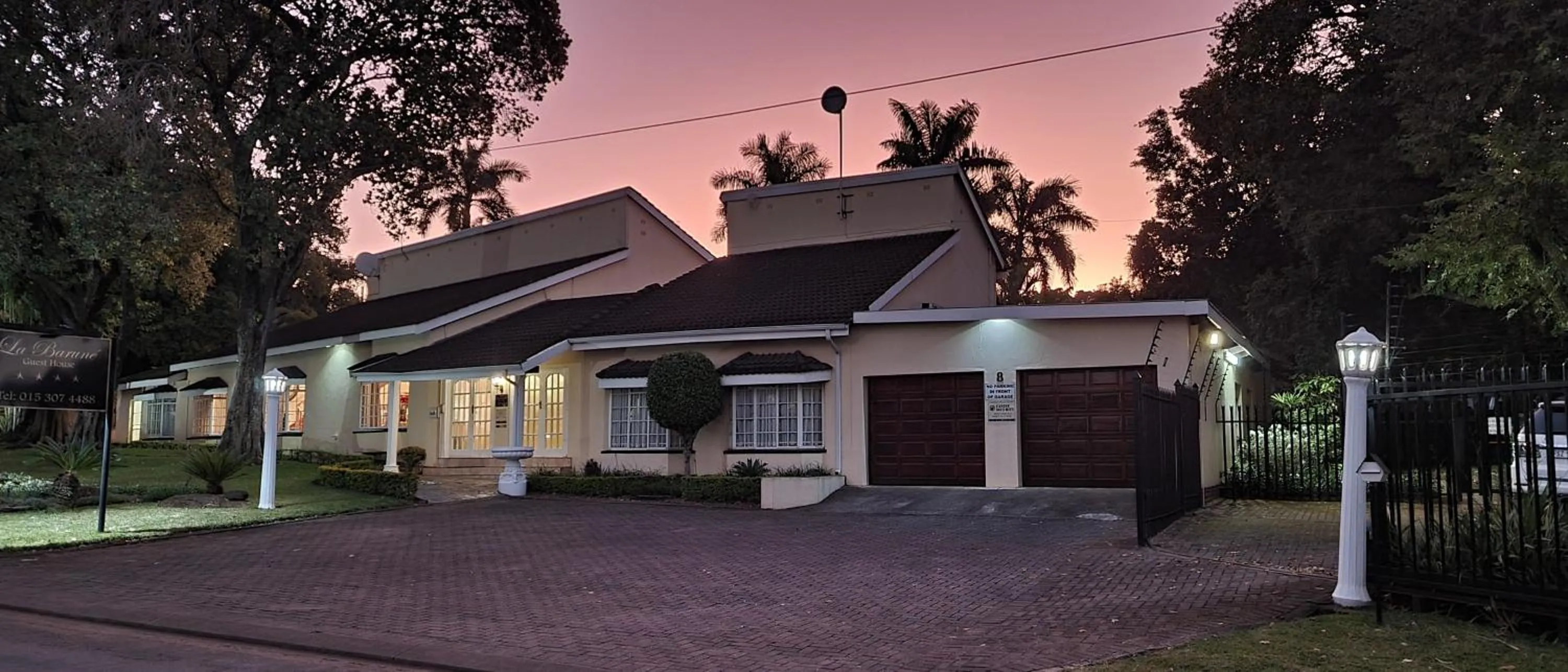 Property building in La Barune Guest House