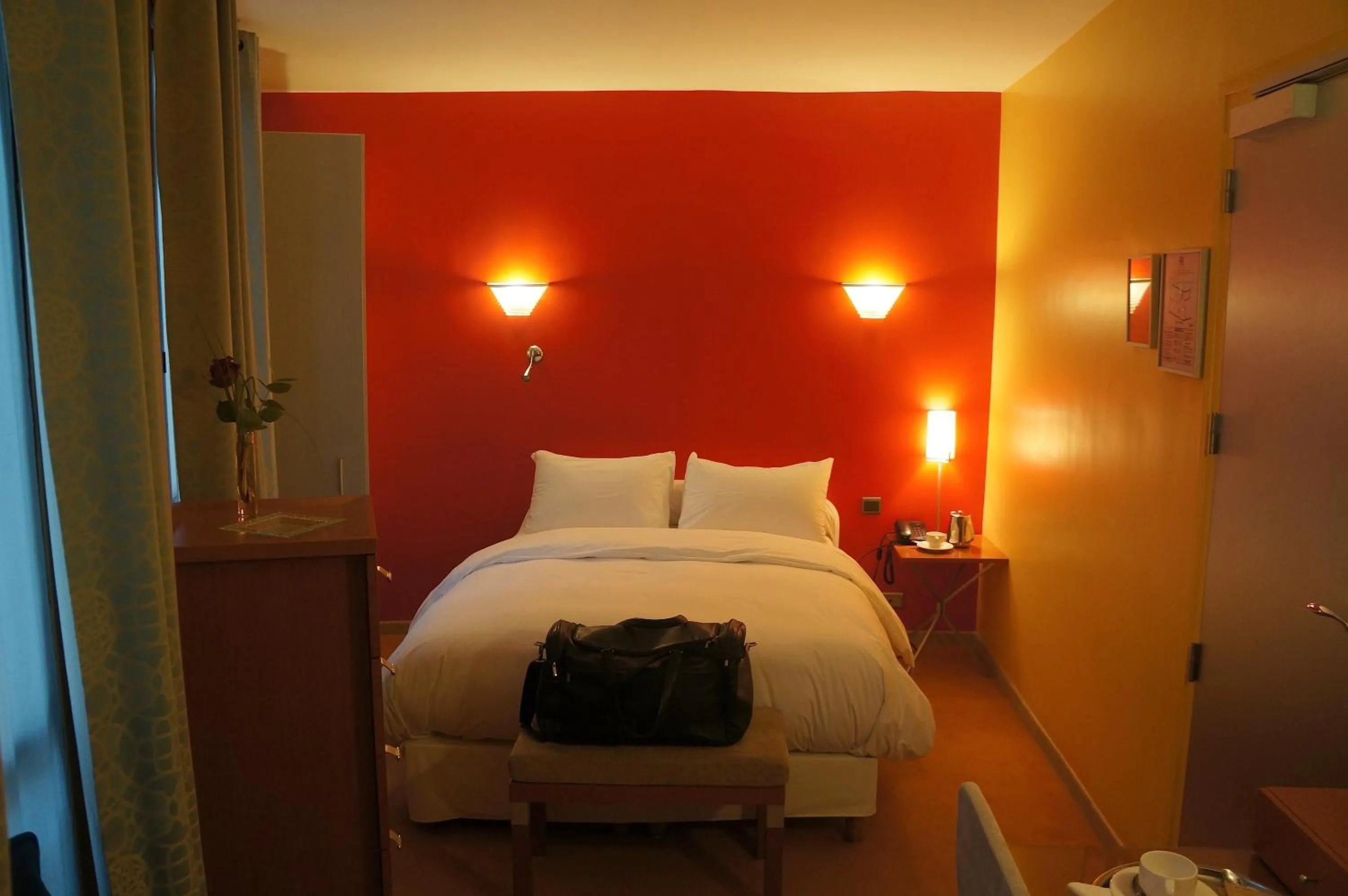 Photo of the whole room, Bed in Hotel Danemark