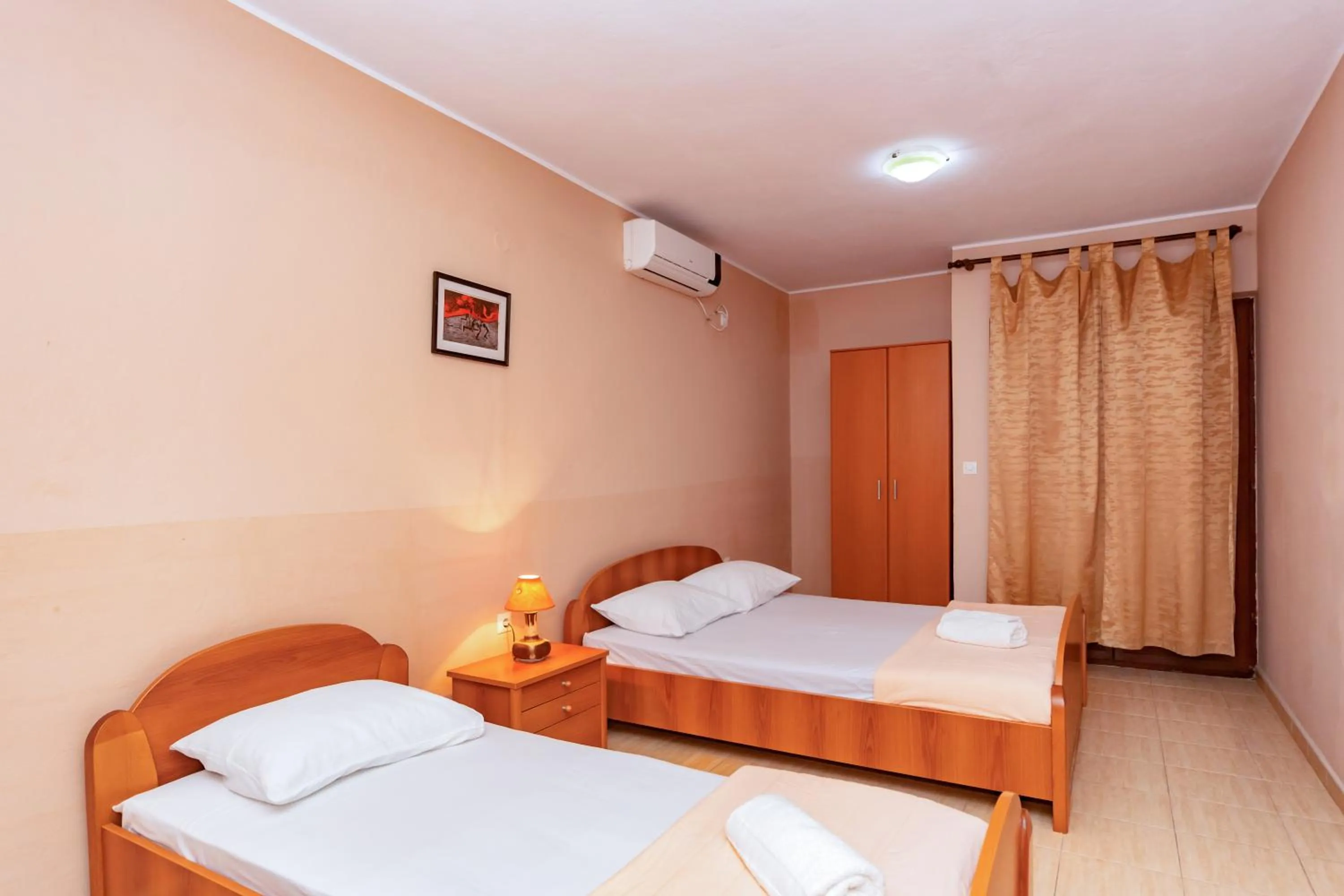 Bed in Villa Glavanovic