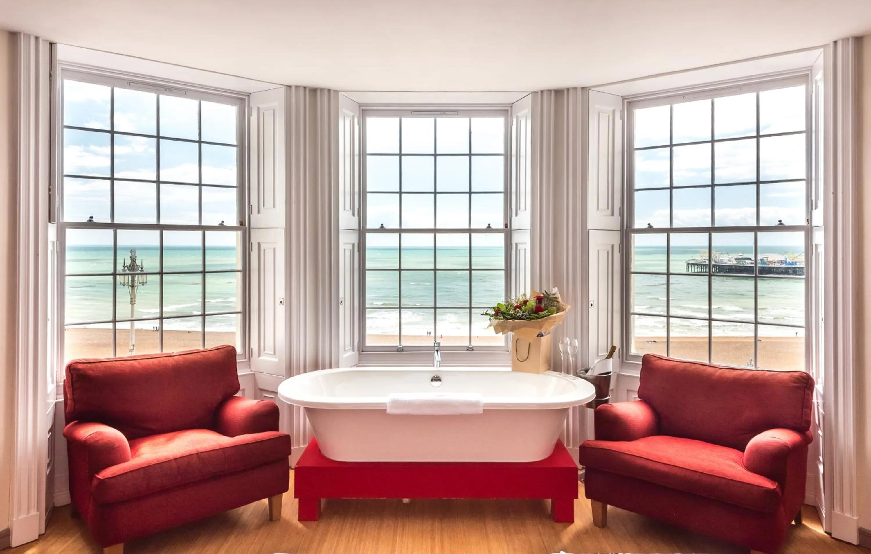 Bedroom in Drakes Hotel