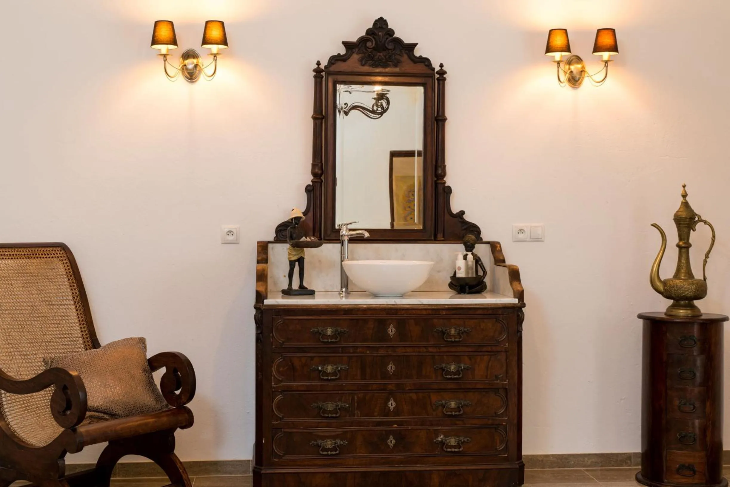 Bathroom in Tikitam Palms Boutique Hotel