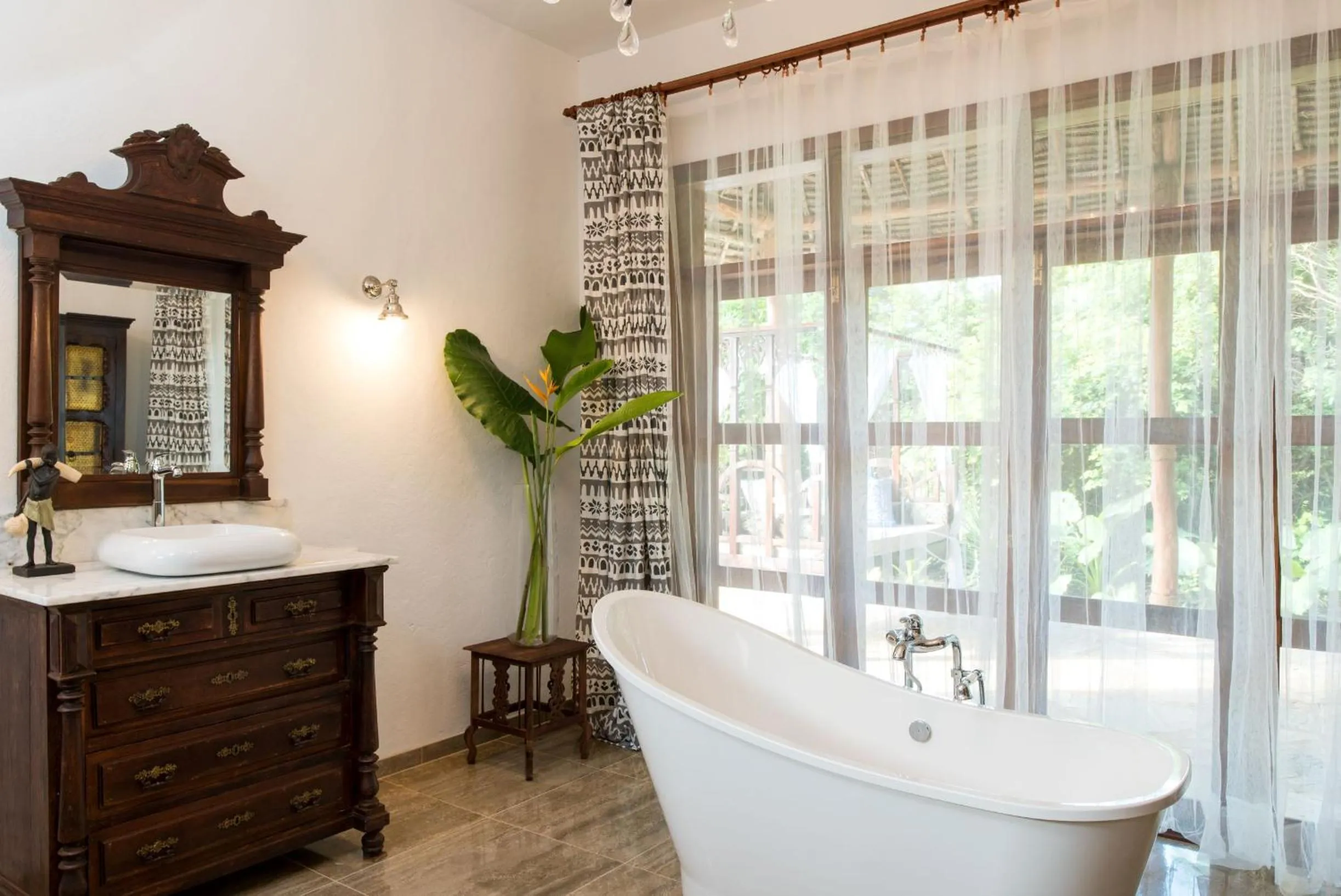 Bathroom in Tikitam Palms Boutique Hotel