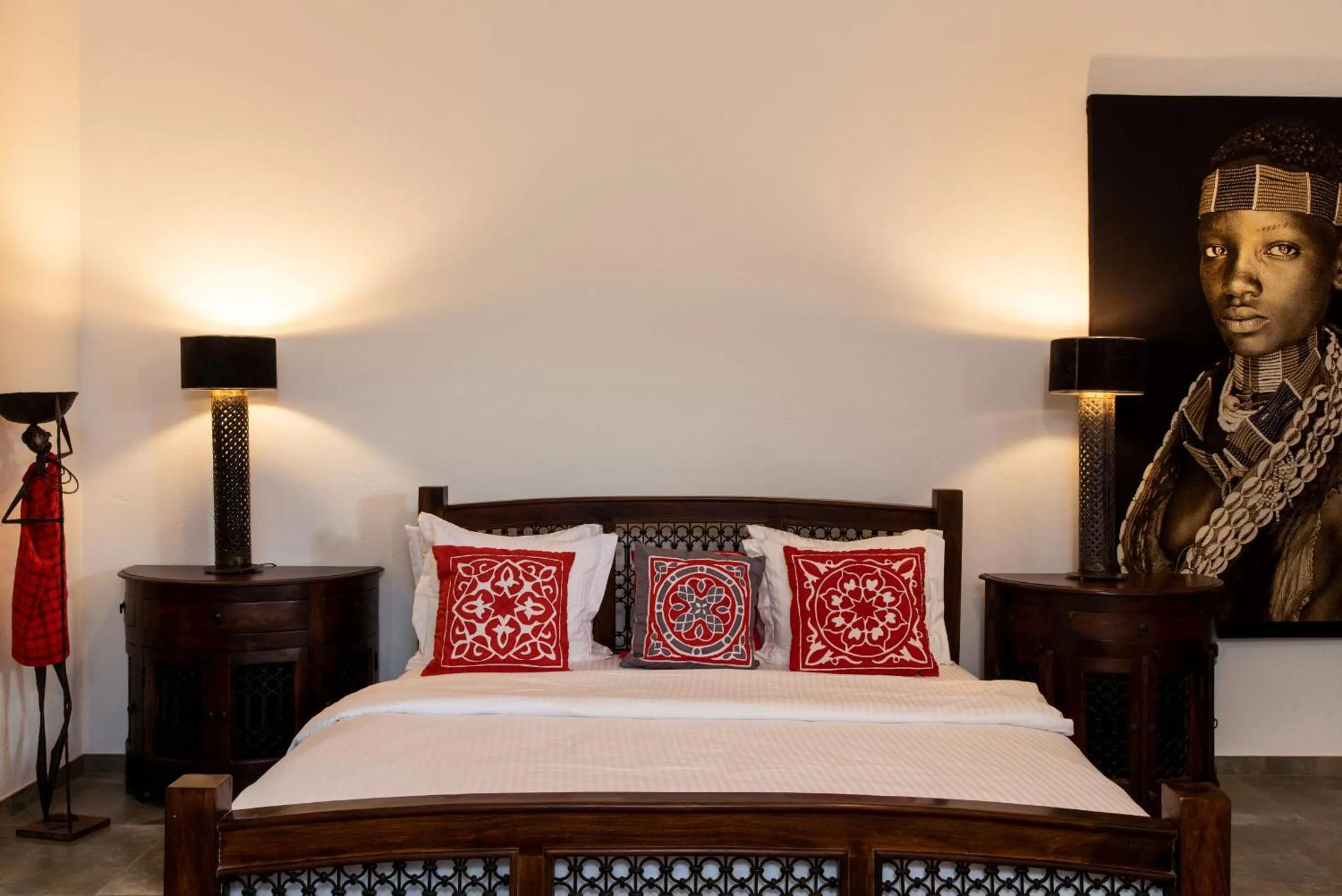 Photo of the whole room, Bed in Tikitam Palms Boutique Hotel