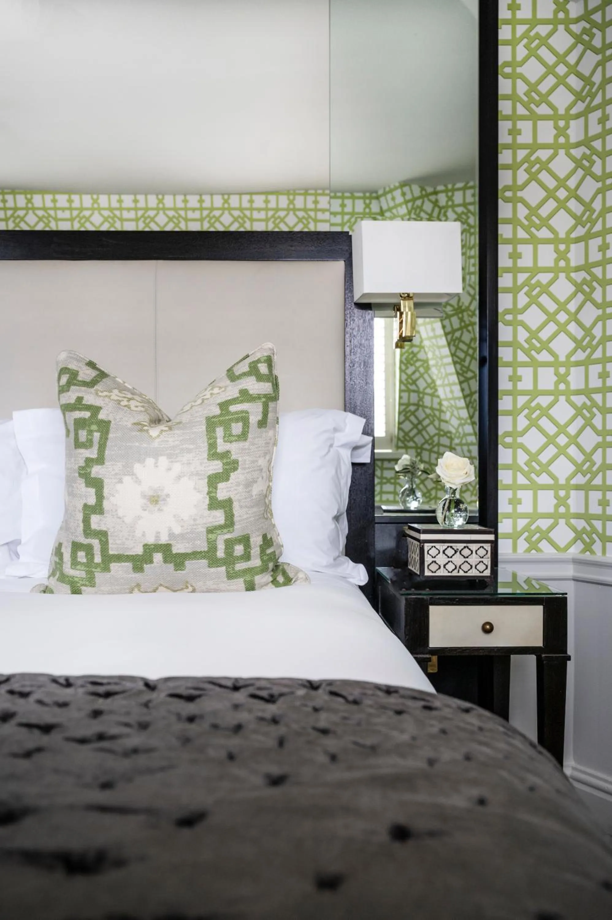 Bed in The Kensington Hotel