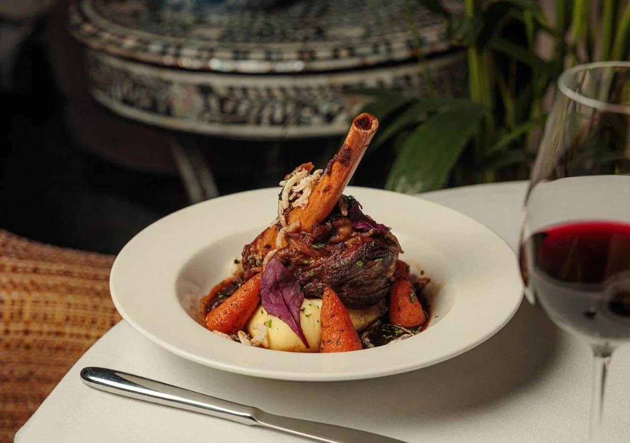 Restaurant/places to eat in The Kensington Hotel