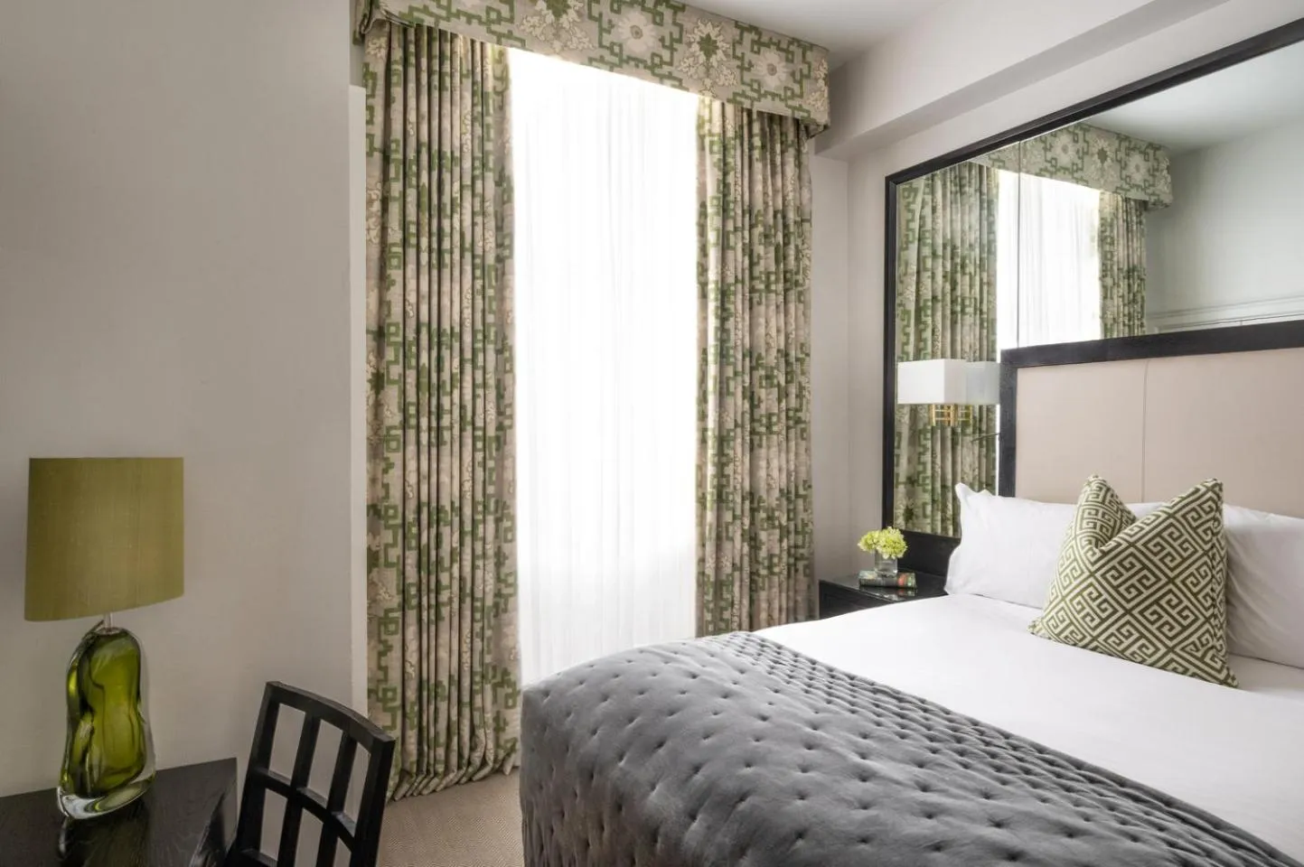 Bed in The Kensington Hotel