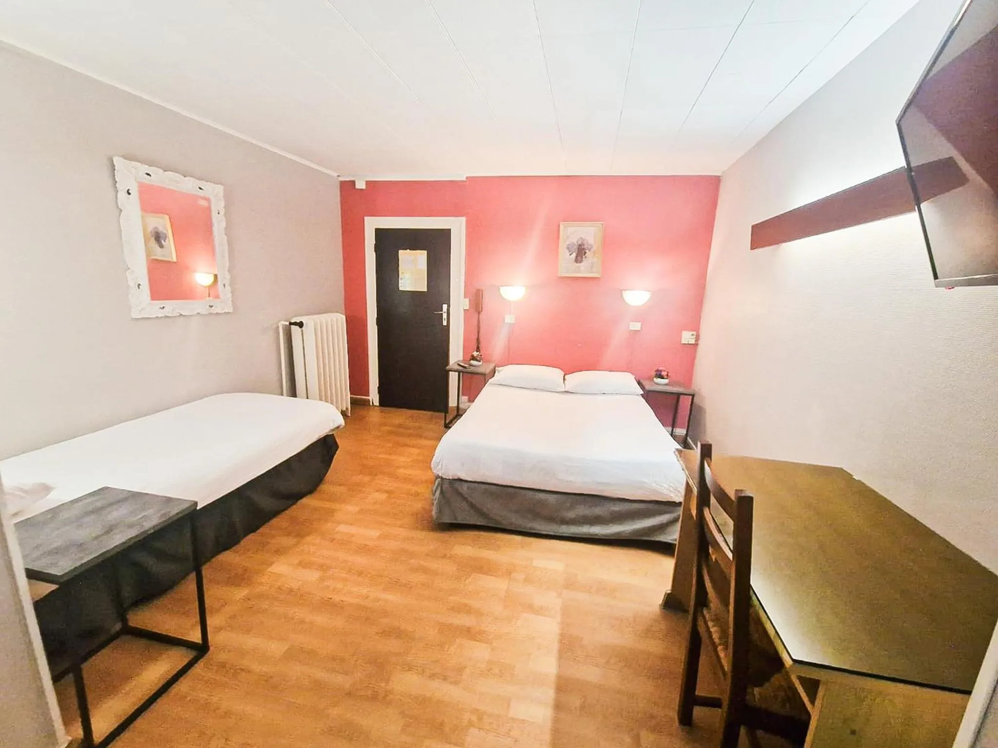 Photo of the whole room, Bed in Hotel de l'Academie Place Stanislas, Nancy Centre , Gare et Congrés