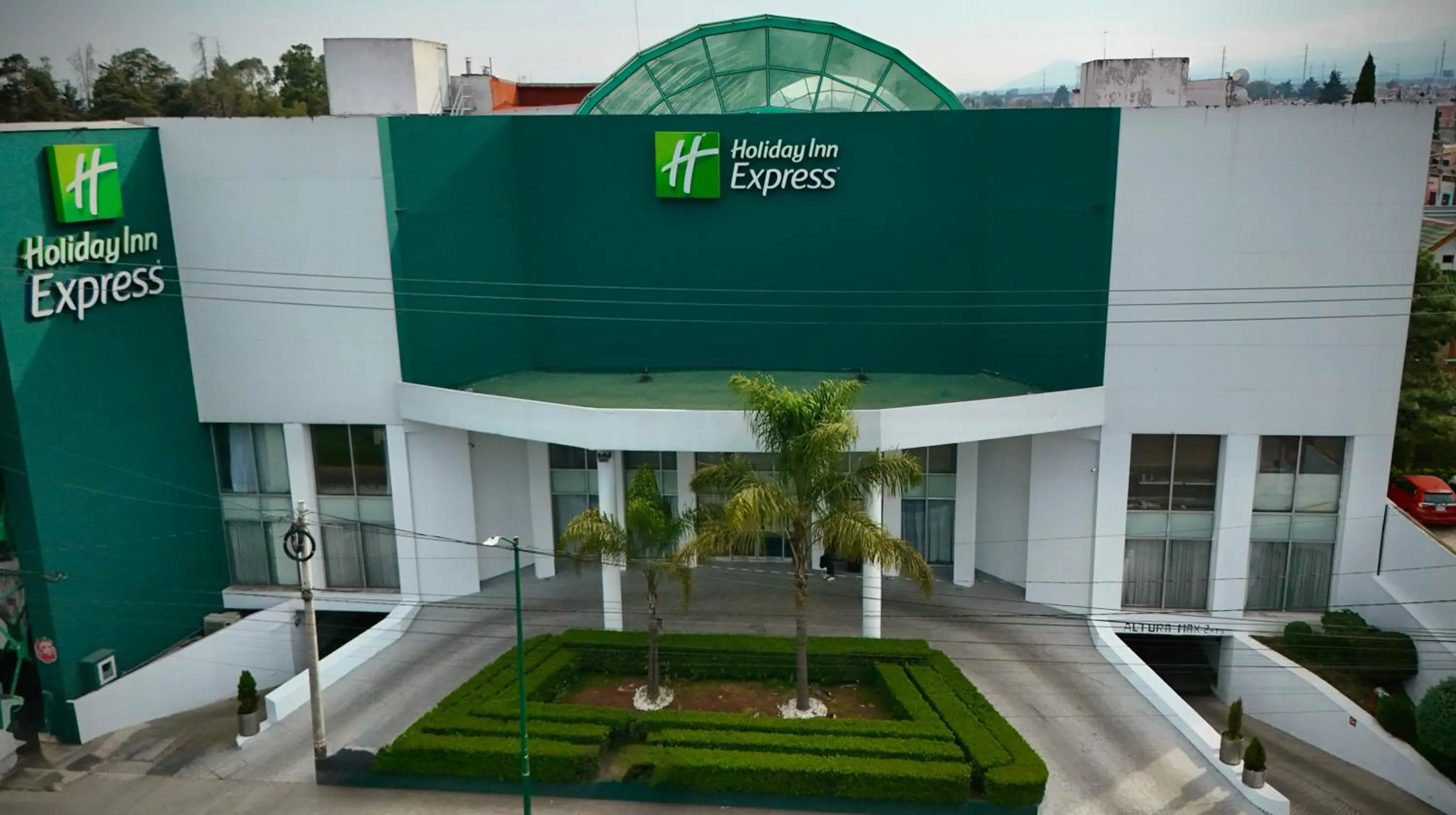 Facade/entrance in Holiday Inn Express Toluca by IHG