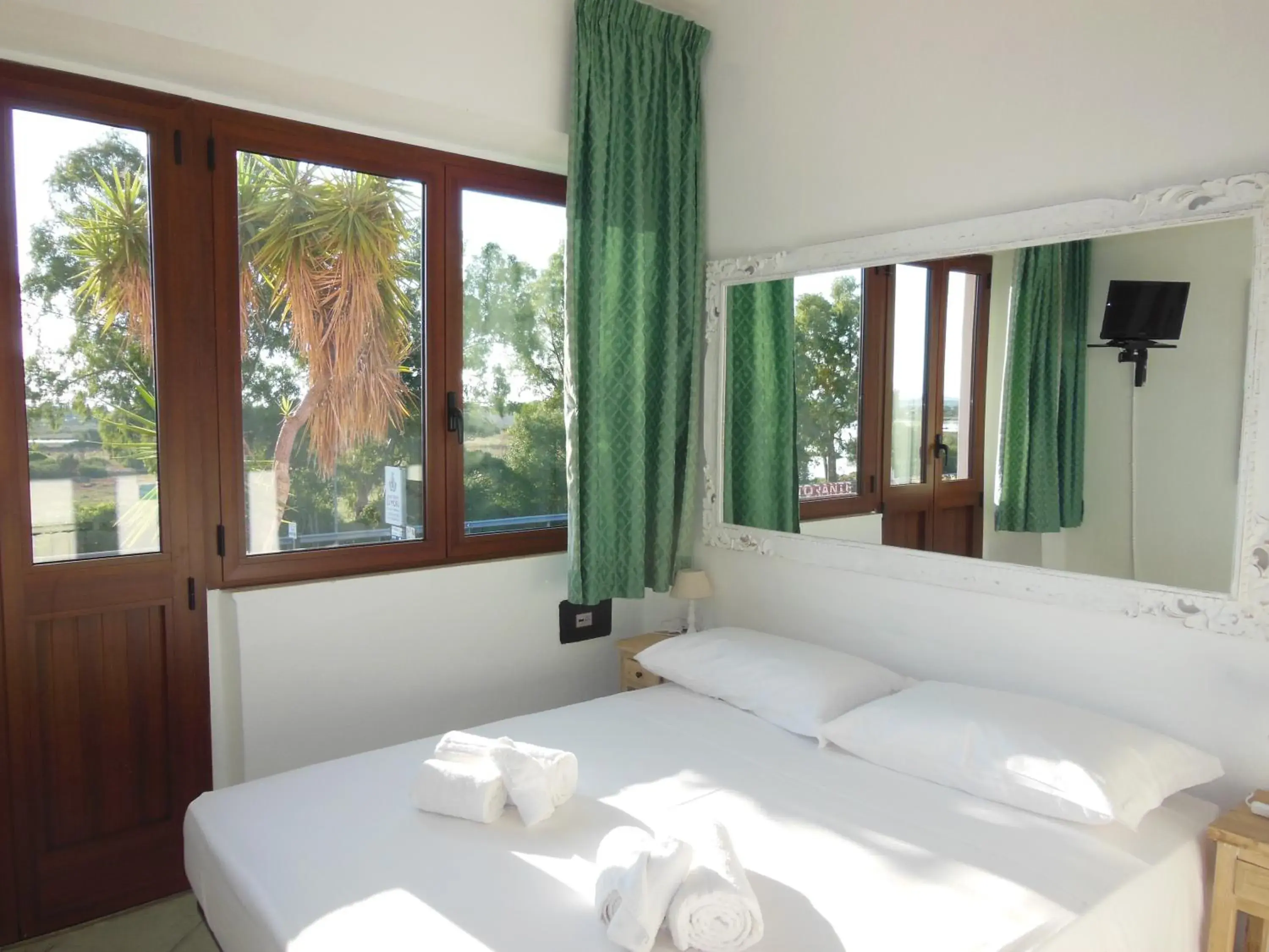 Helios Hotel Helios Hotel