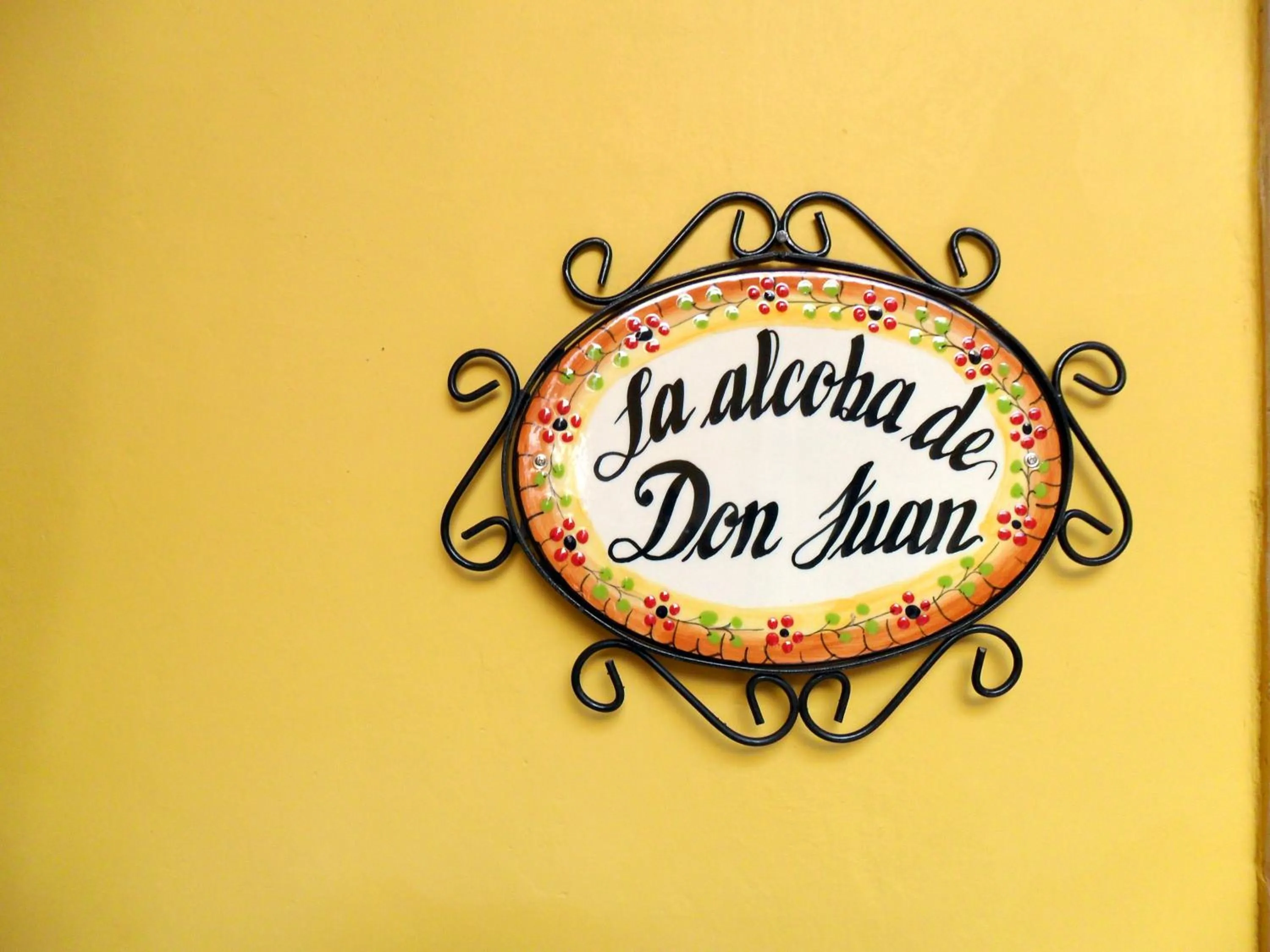 Logo/Certificate/Sign in La Casona de Tete