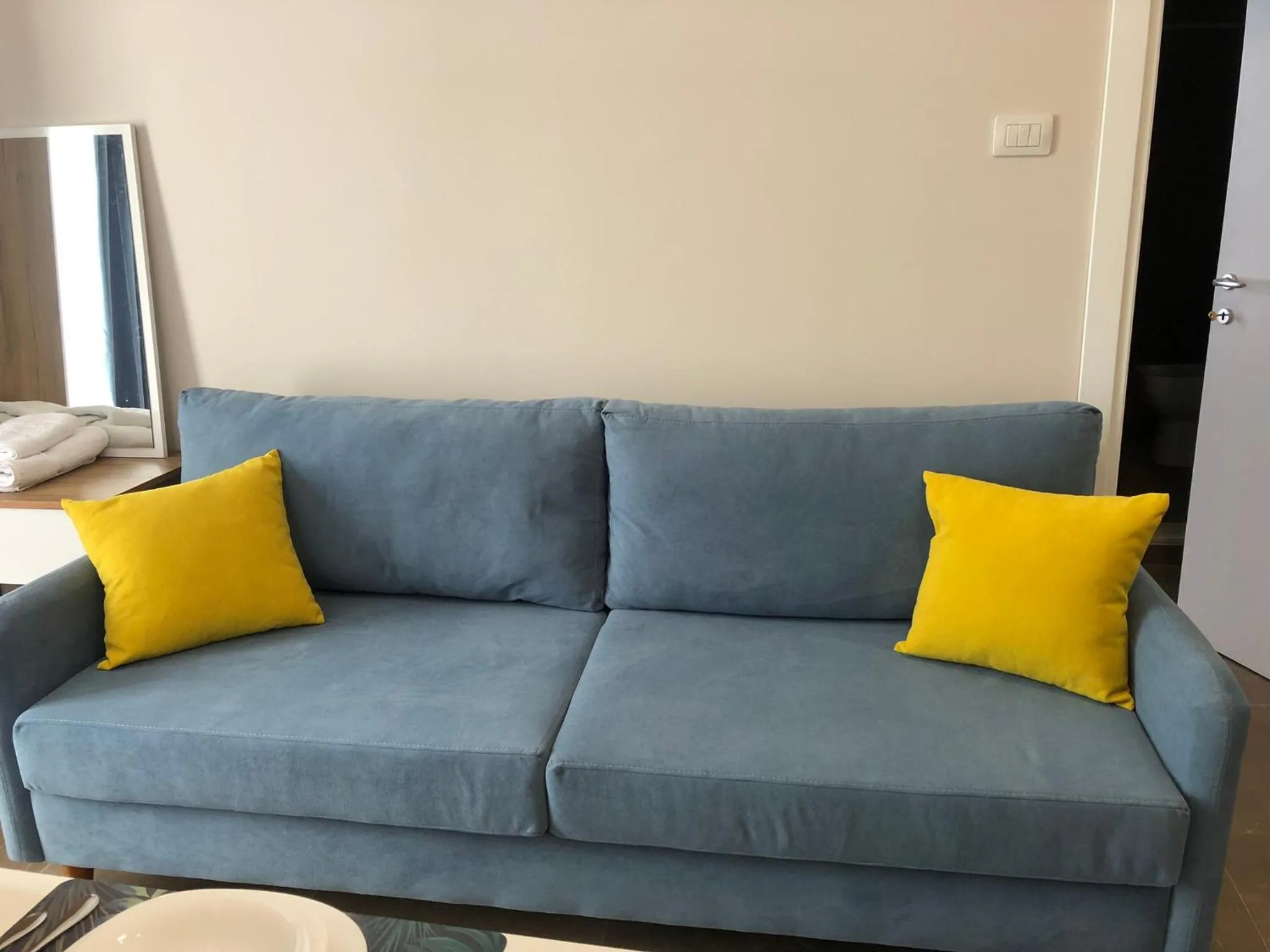 Seating area in Rezidenca SHOPI Apartments