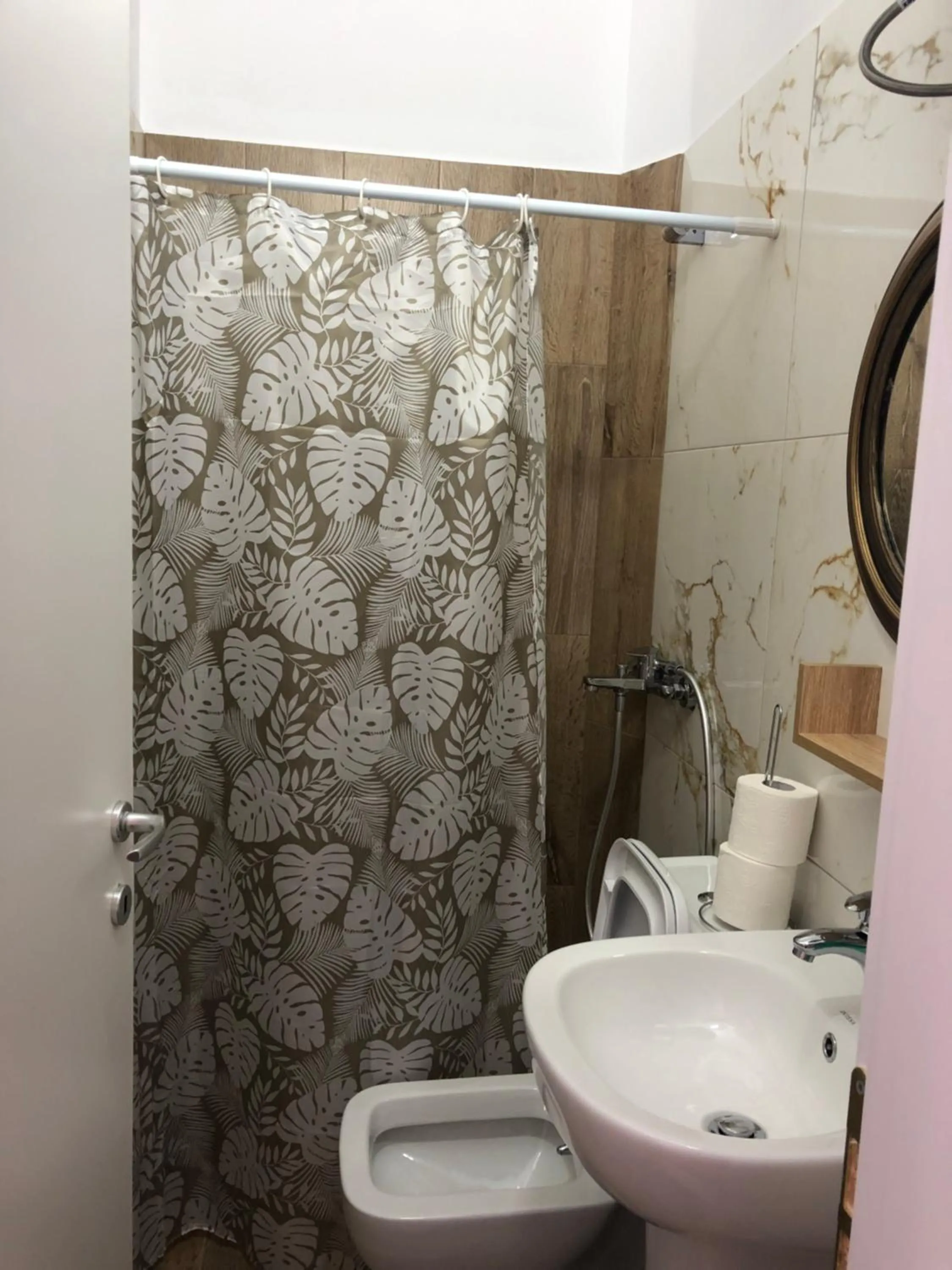 Shower in Rezidenca SHOPI Apartments